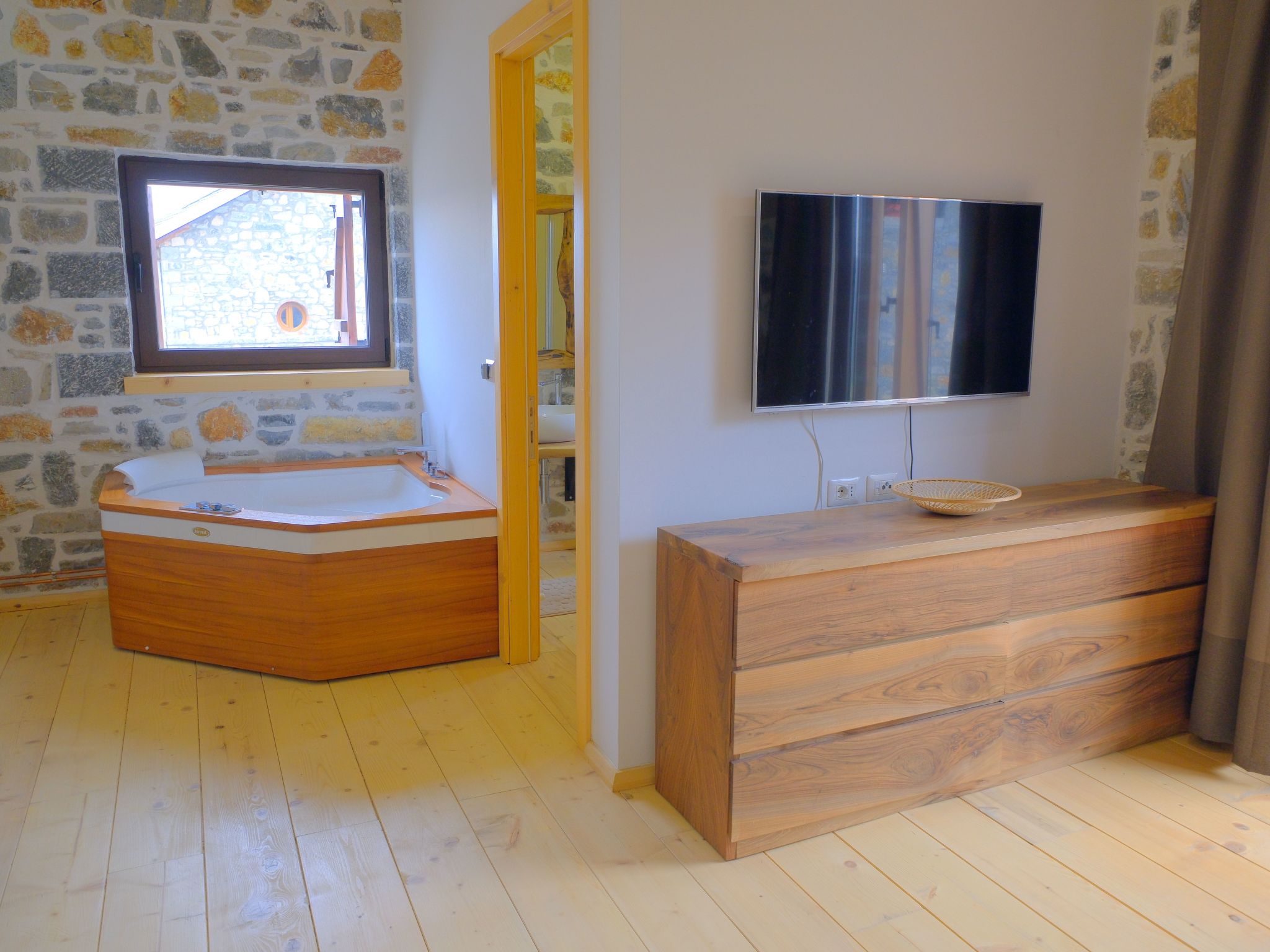 VIlla St. Mary-Image-tags.info