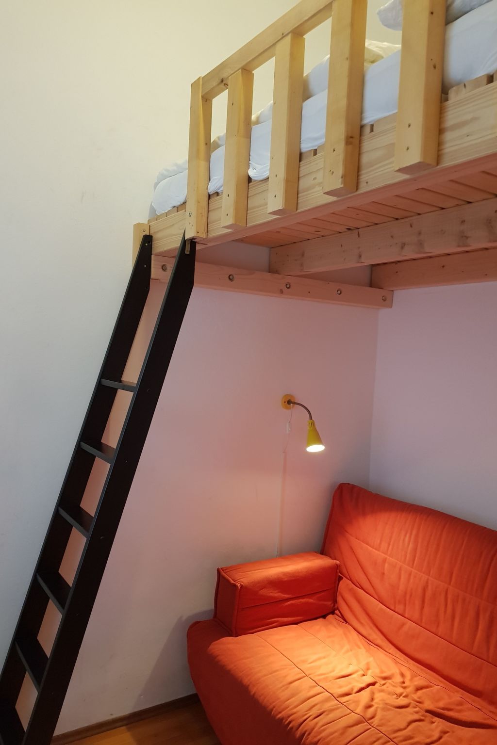 Vienna1090-Image-tags.info