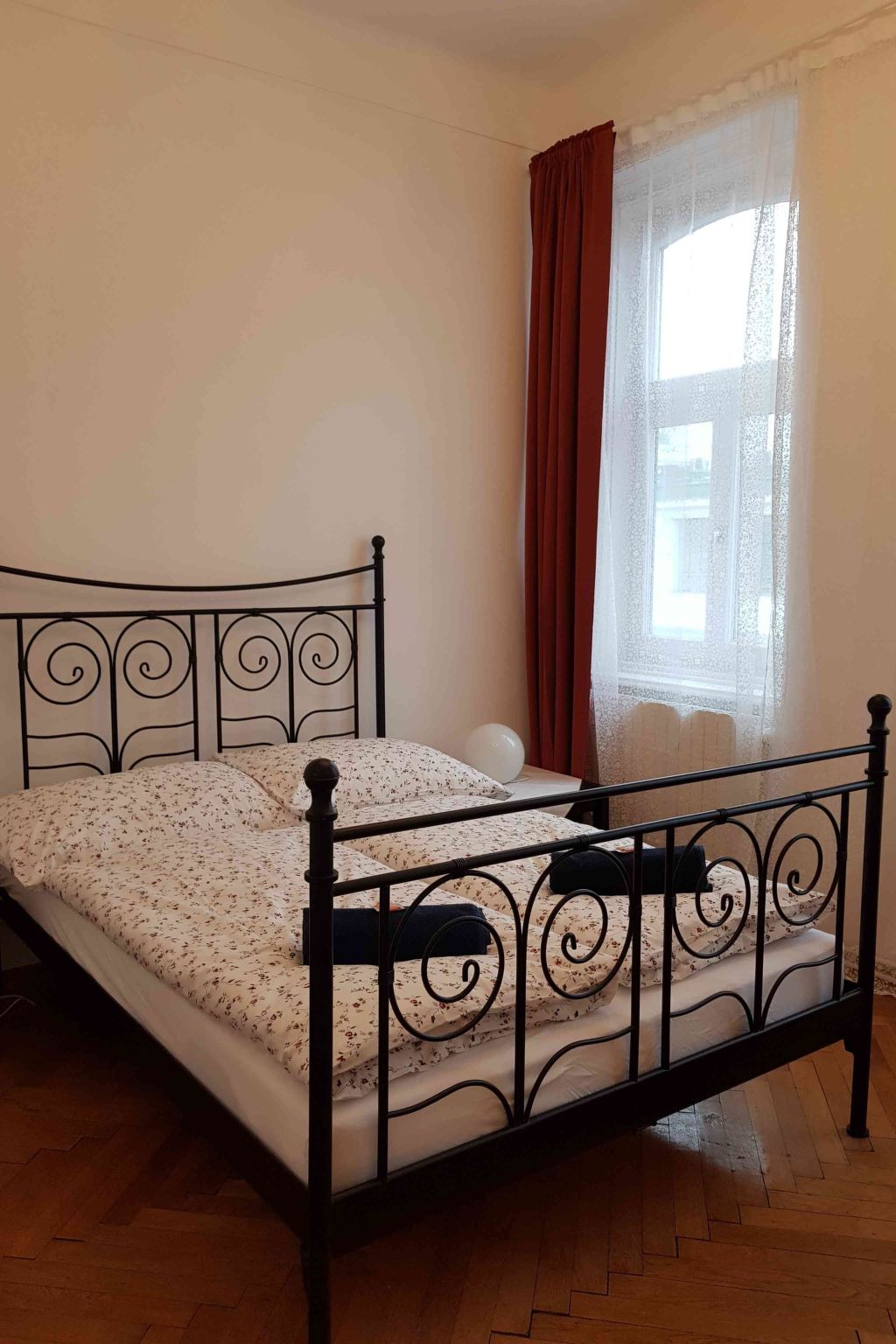 Vienna1090-Image-tags.info