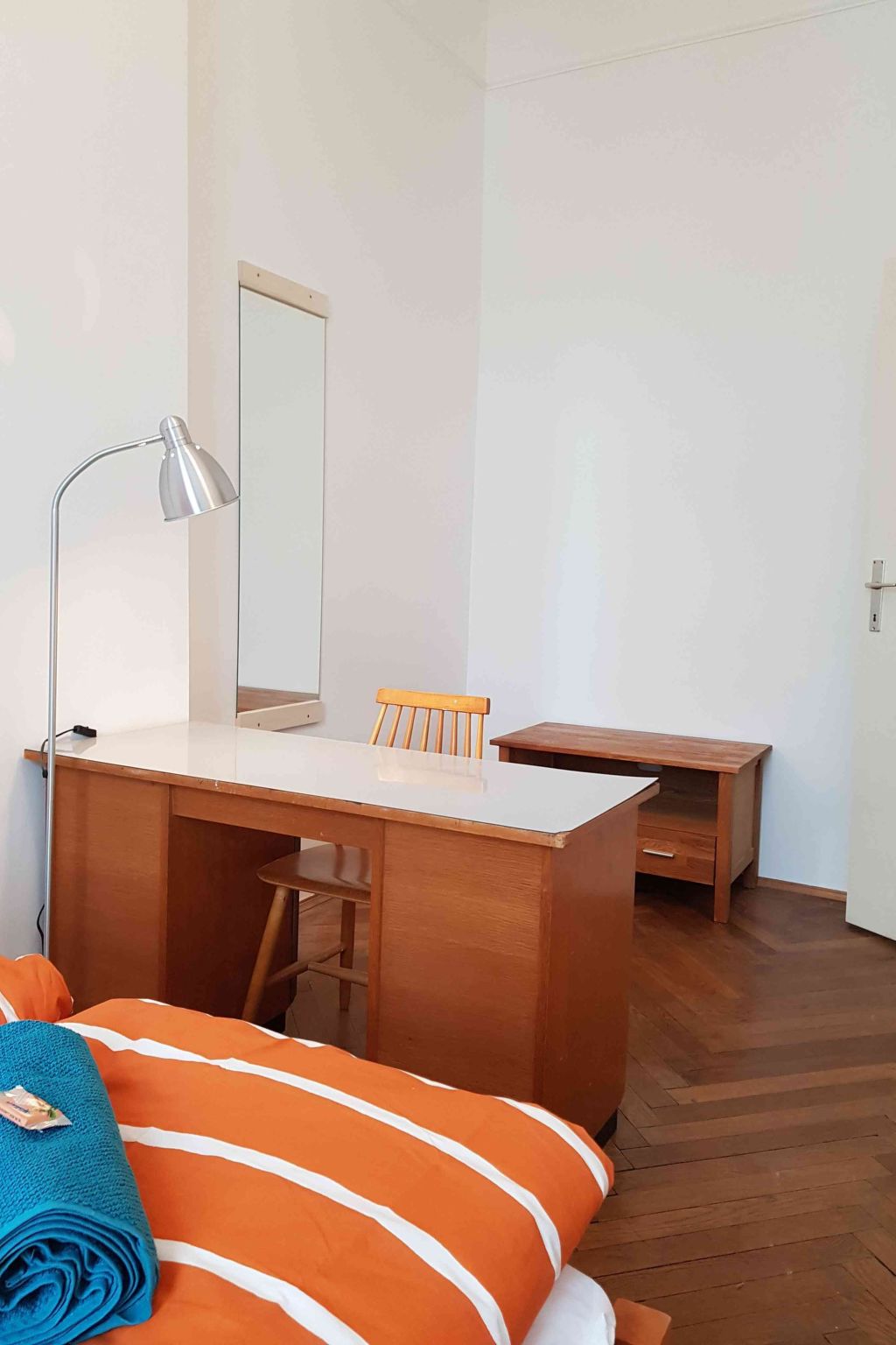 Vienna1090-Image-tags.info