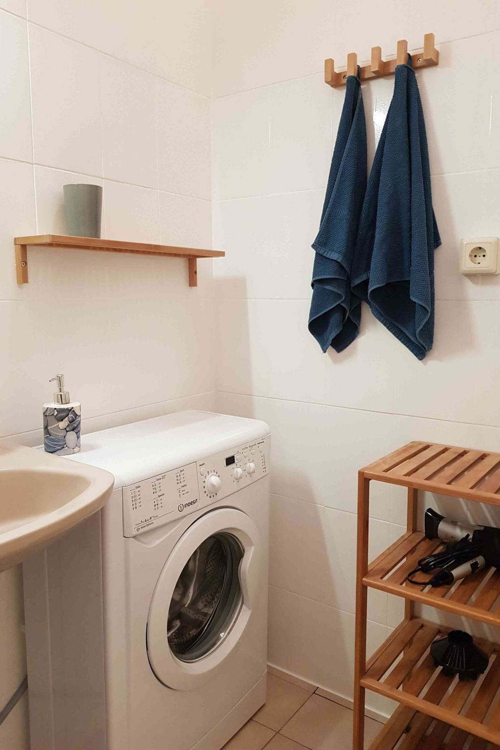 Vienna1090-Image-tags.info