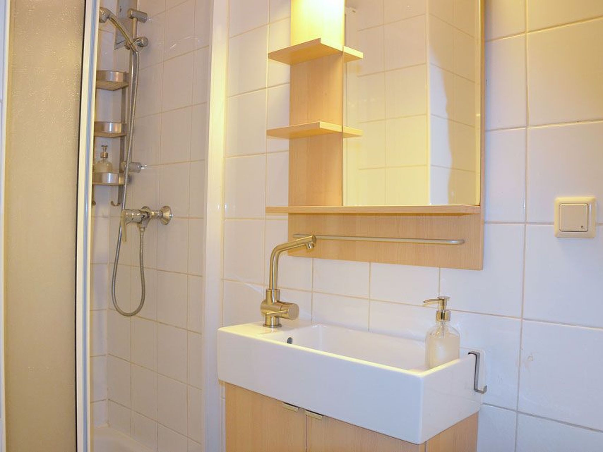 Vienna1090-Image-tags.info