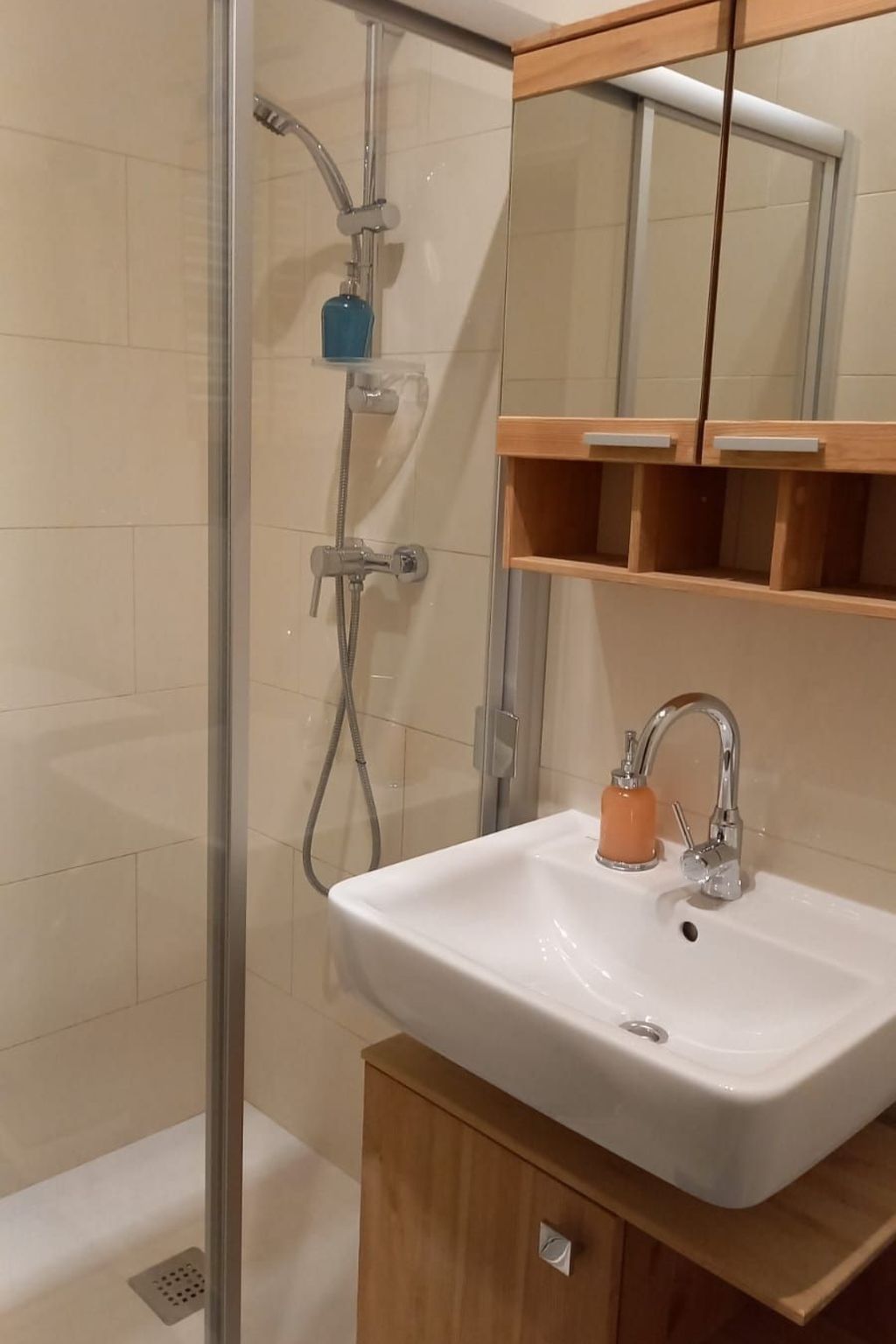 Vienna1090-Image-tags.info