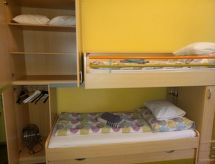 Ruim 10-persoons appartement in hartje Wenen met lift - thumbnail 6