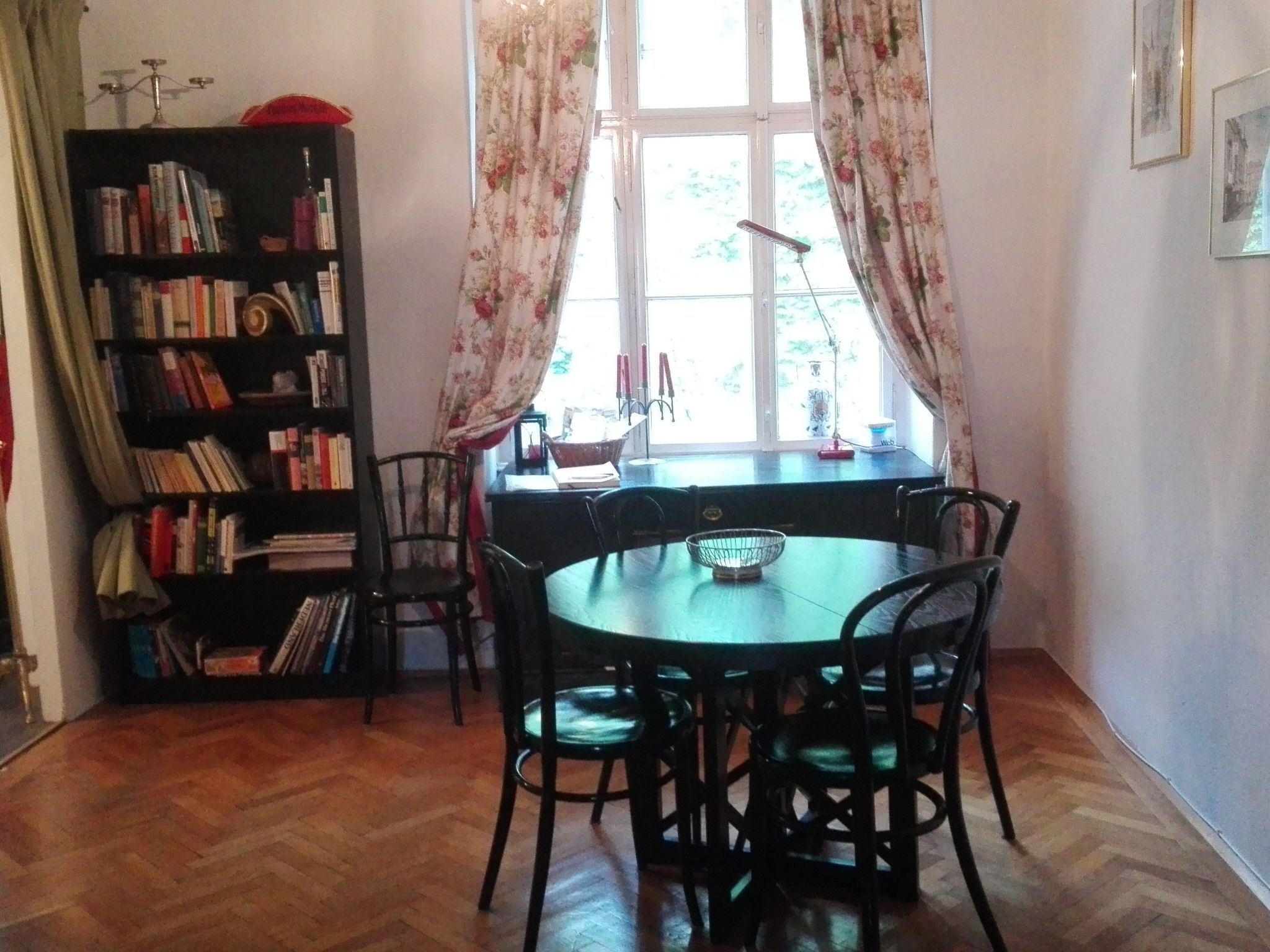 Wohnung in Hernals mit Garten- und Strassenblick-Binnen