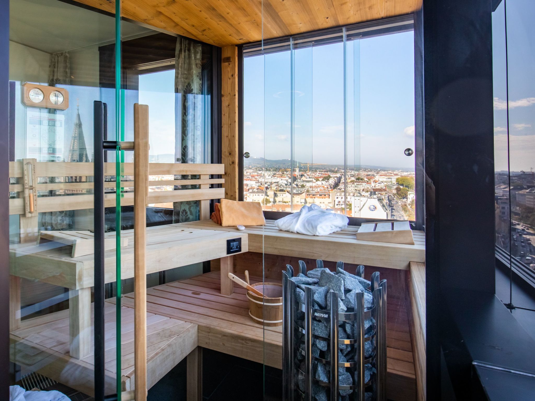 Skyflats City View-Binnen