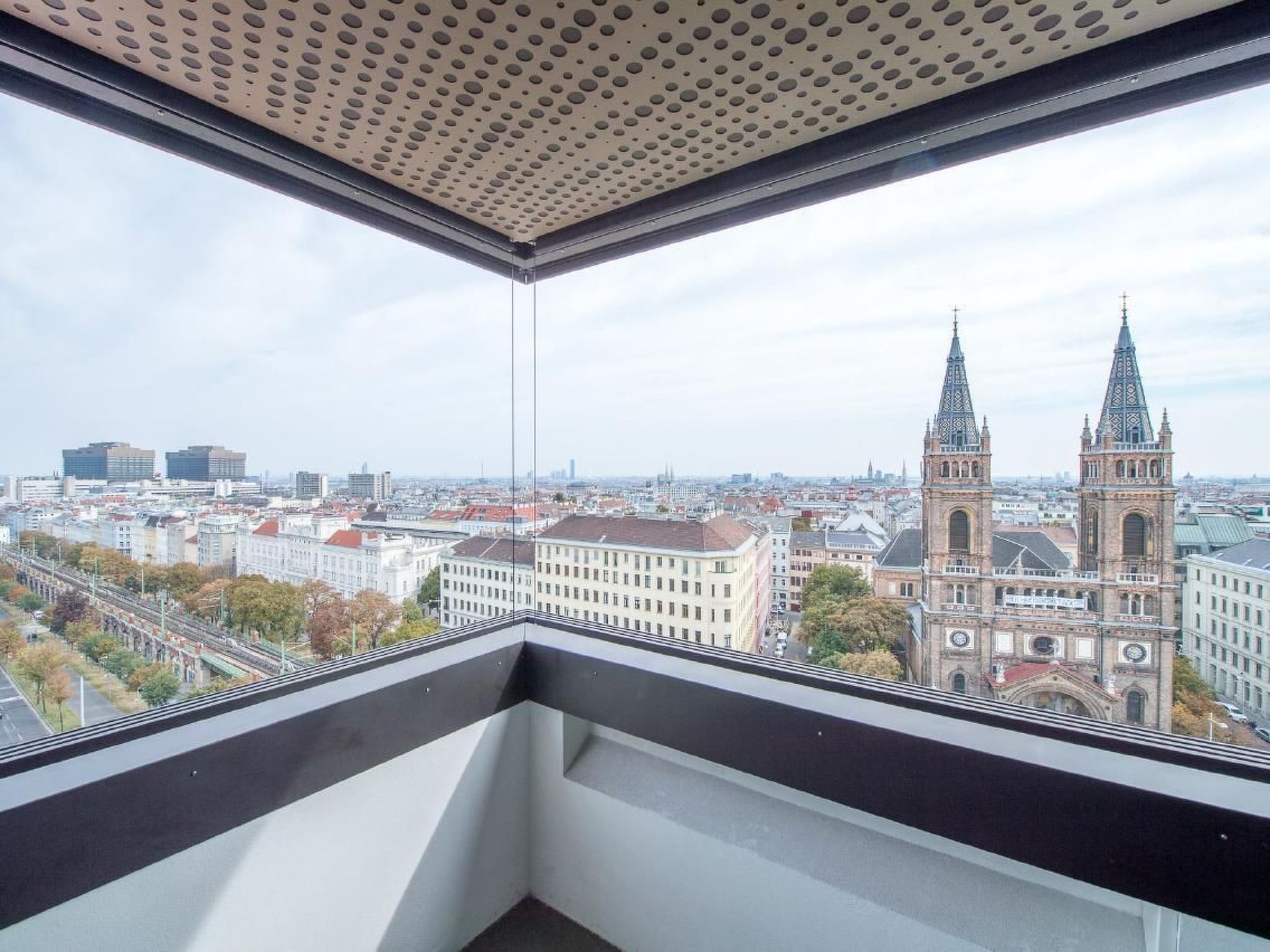 Skyflats City View-Binnen