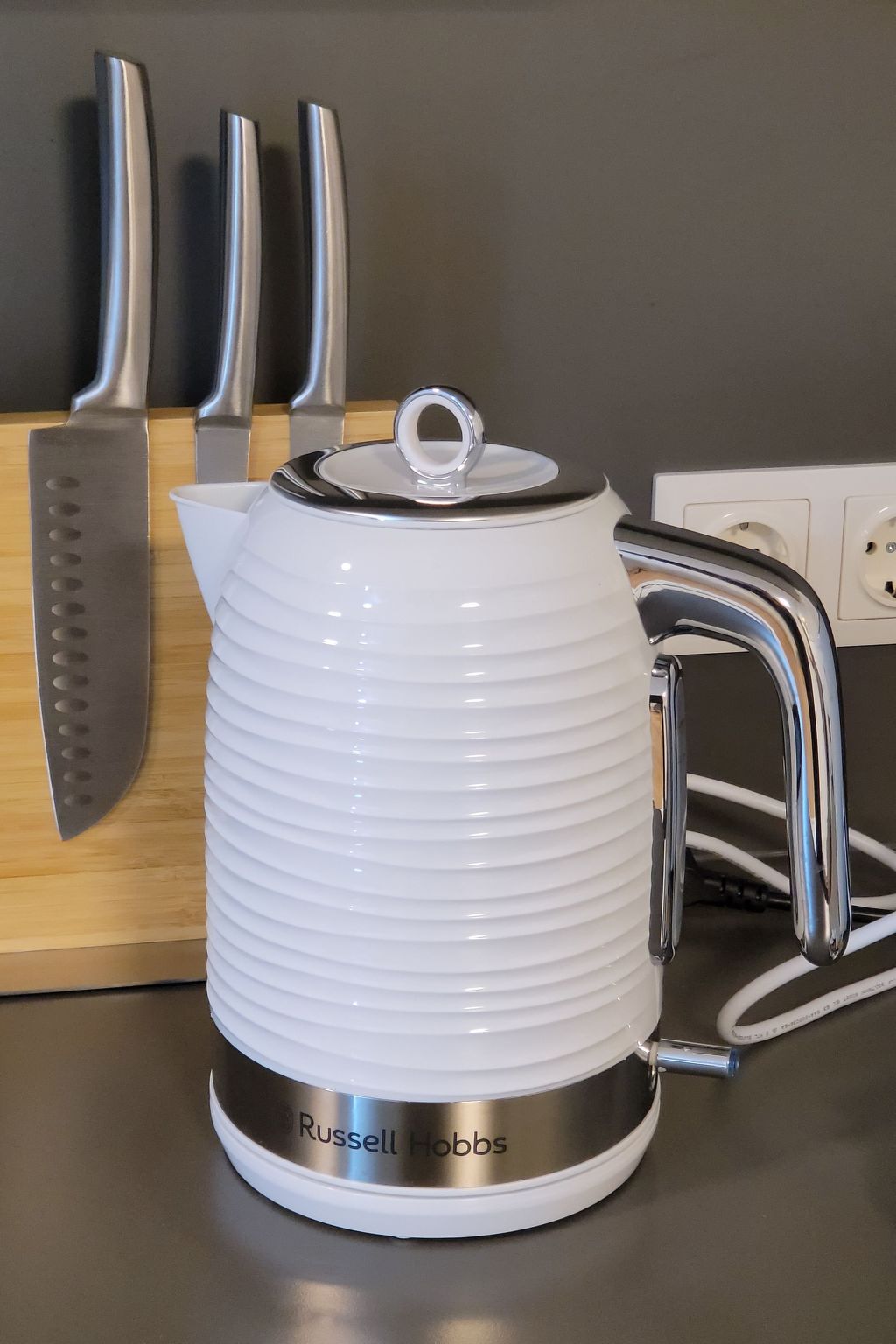 Moderne Wohnung in Kaisermühlen mit Garten und Panoramablick-Image-tags.info