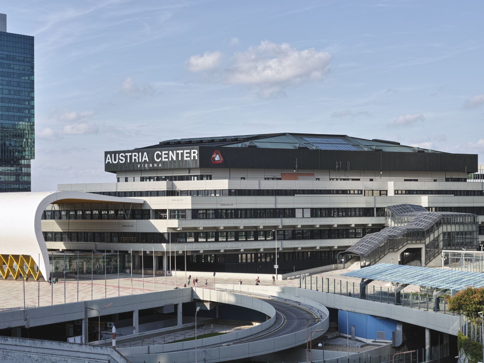 Moderne Wohnung in Kaisermühlen mit Garten und Panoramablick-Image-tags.info