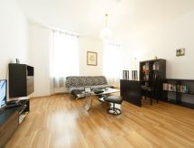 Appartement in Fünfhaus mit Garten
