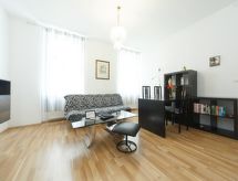 Appartement in Fünfhaus mit Garten