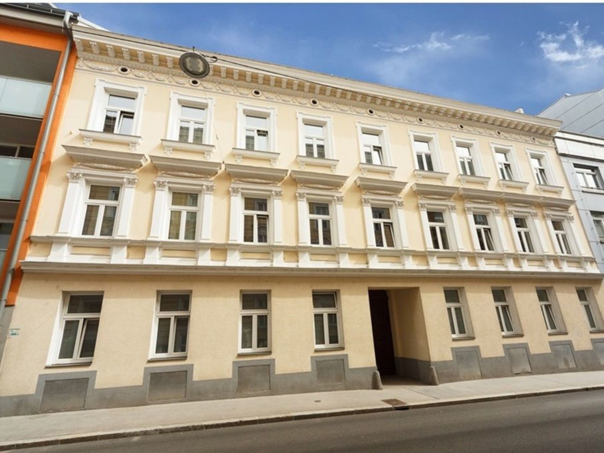 Appartement in Fünfhaus mit Garten-Image-tags.info