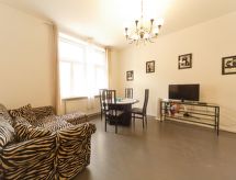 Große Ferienwohnung in Fünfhaus mit Garten