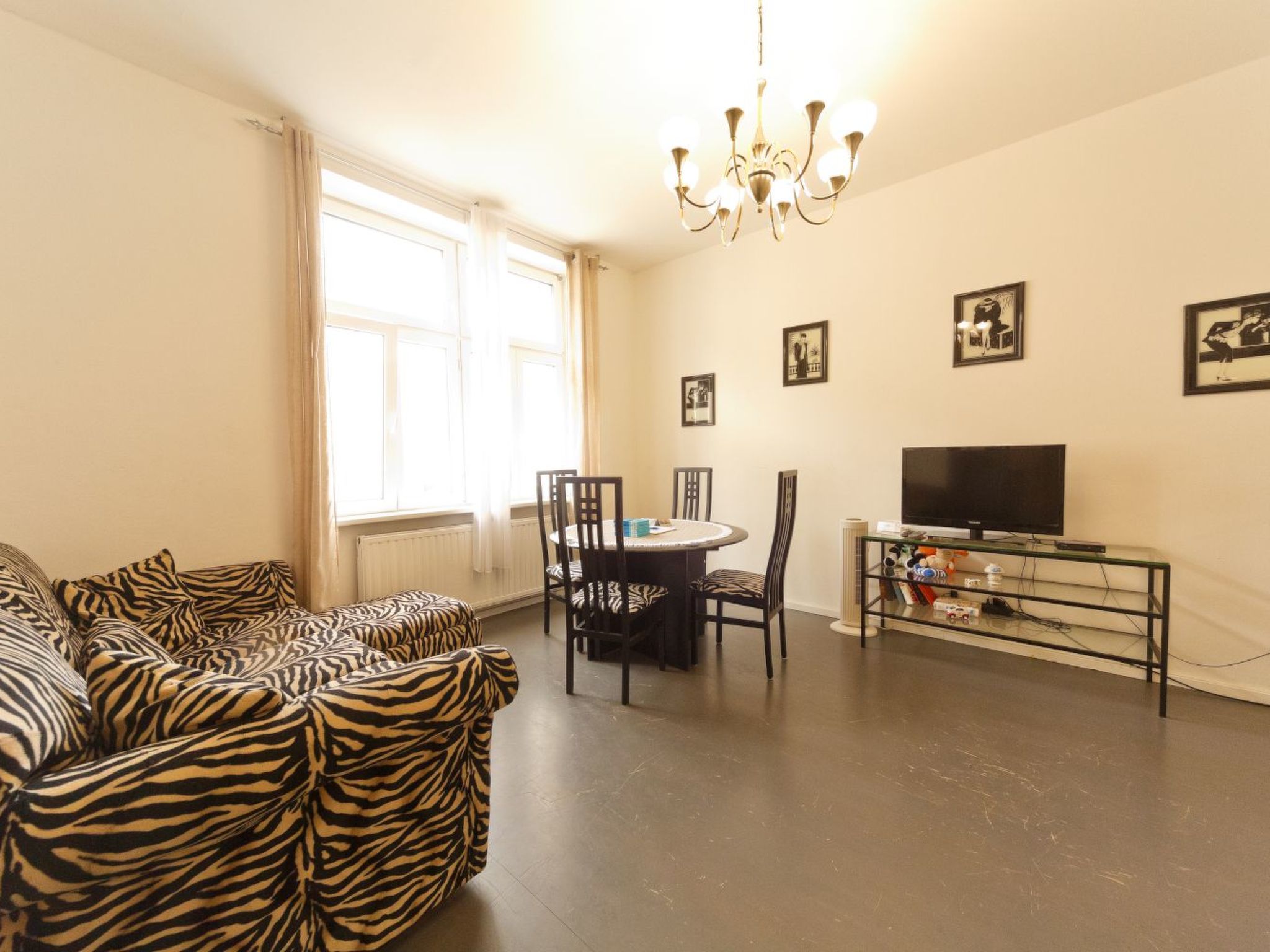 Große Ferienwohnung in Fünfhaus mit Garten