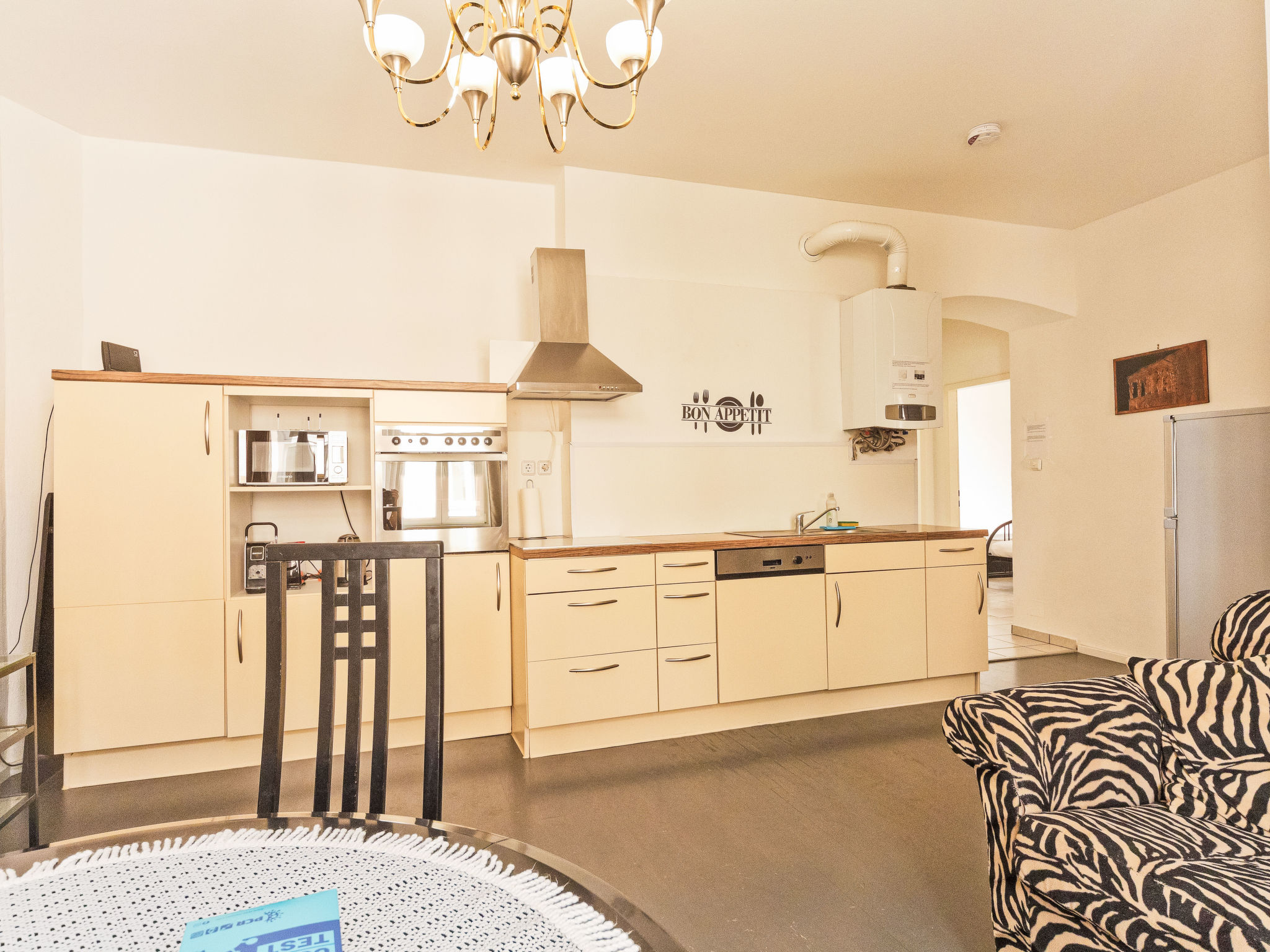 Große Ferienwohnung in Fünfhaus mit Garten