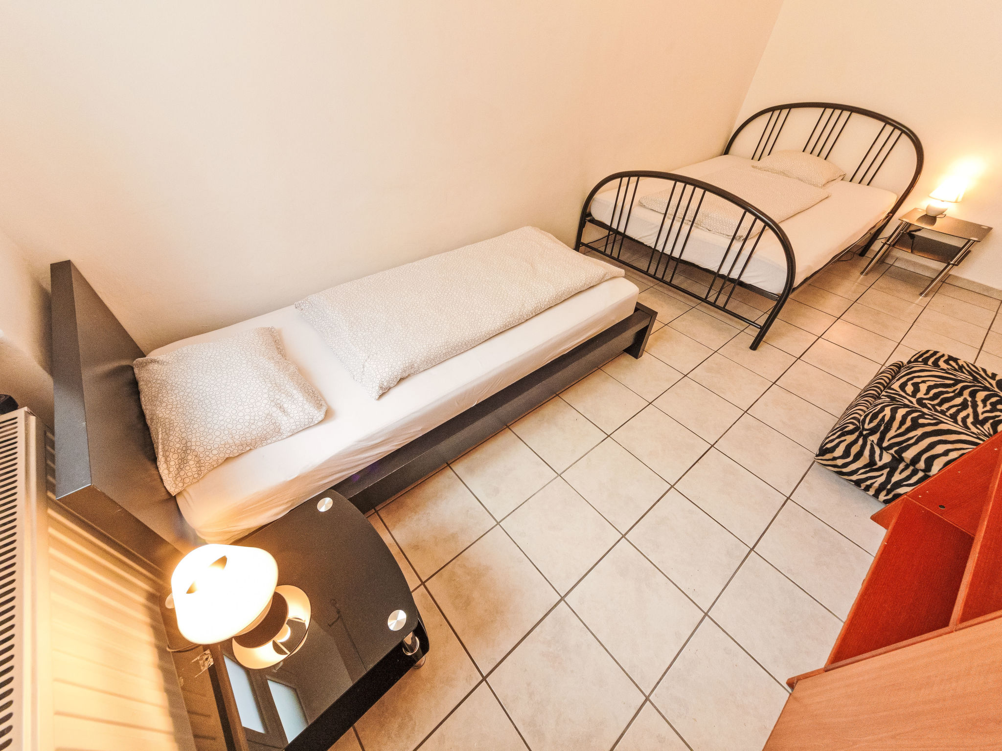 Photo of Große Ferienwohnung in Fünfhaus mit Garten