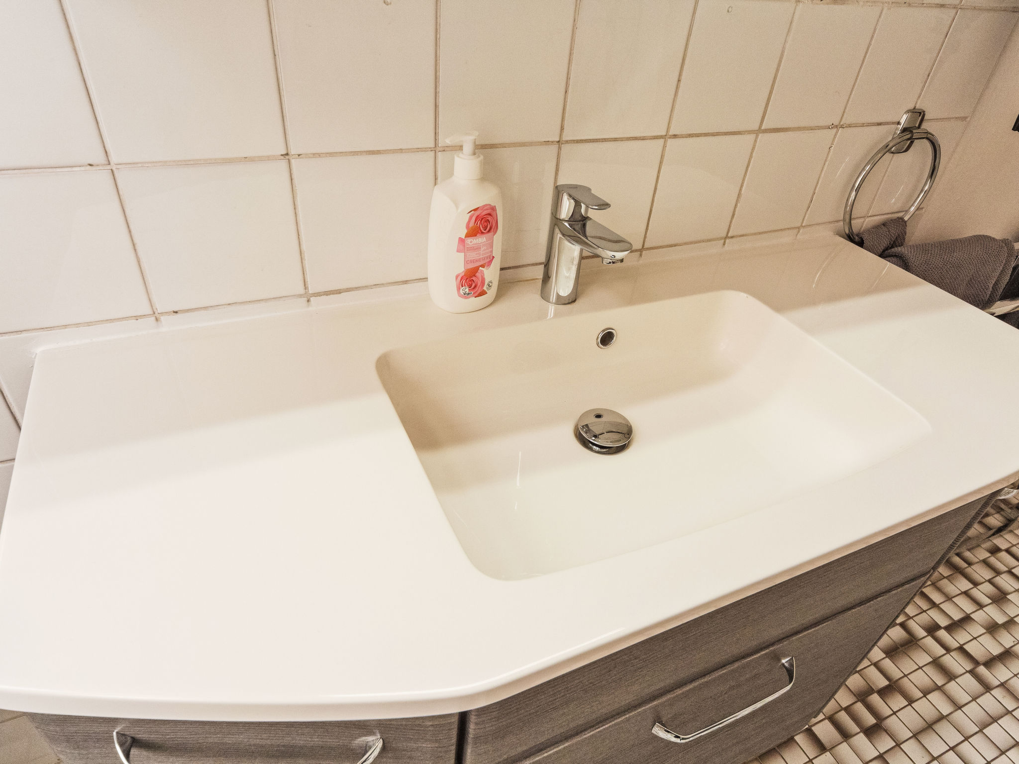 Photo of Große Ferienwohnung in Fünfhaus mit Garten