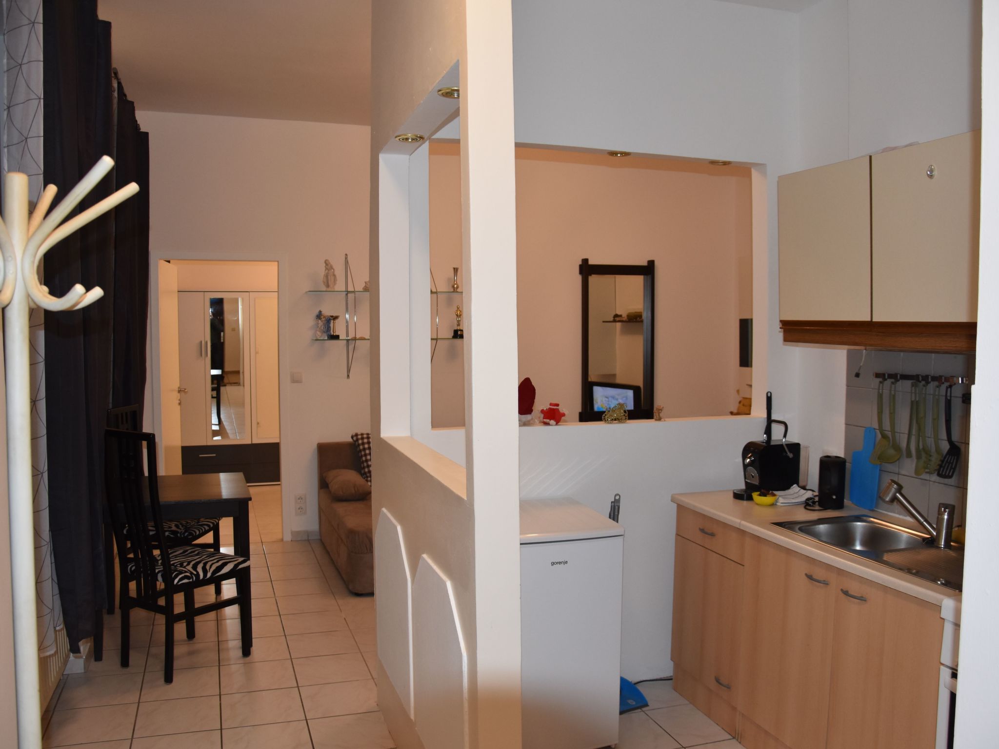 Charmante Wohnung in Fünfhaus mit Garten