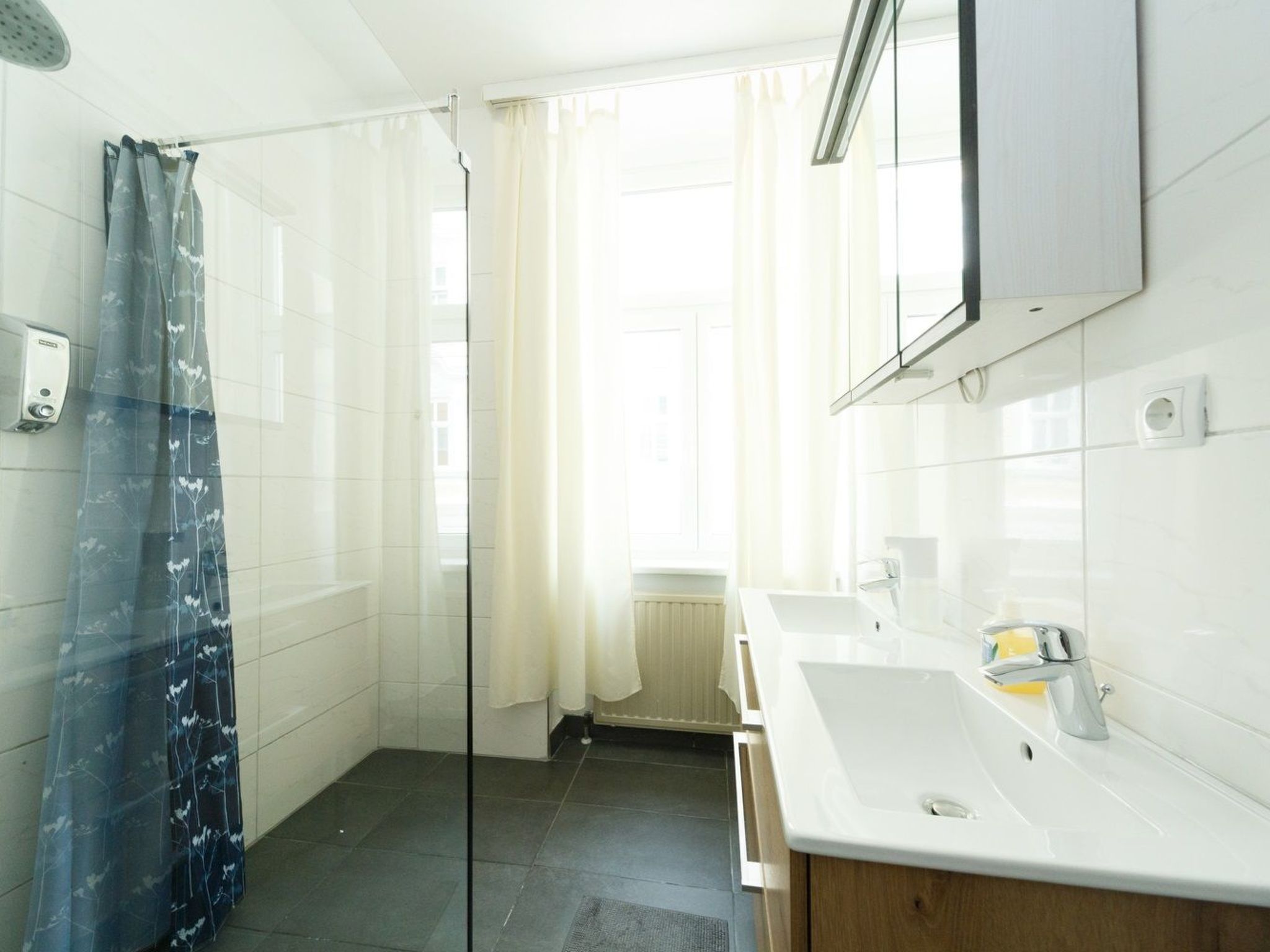 No 3 nahe Schönbrunn-Image-tags.info