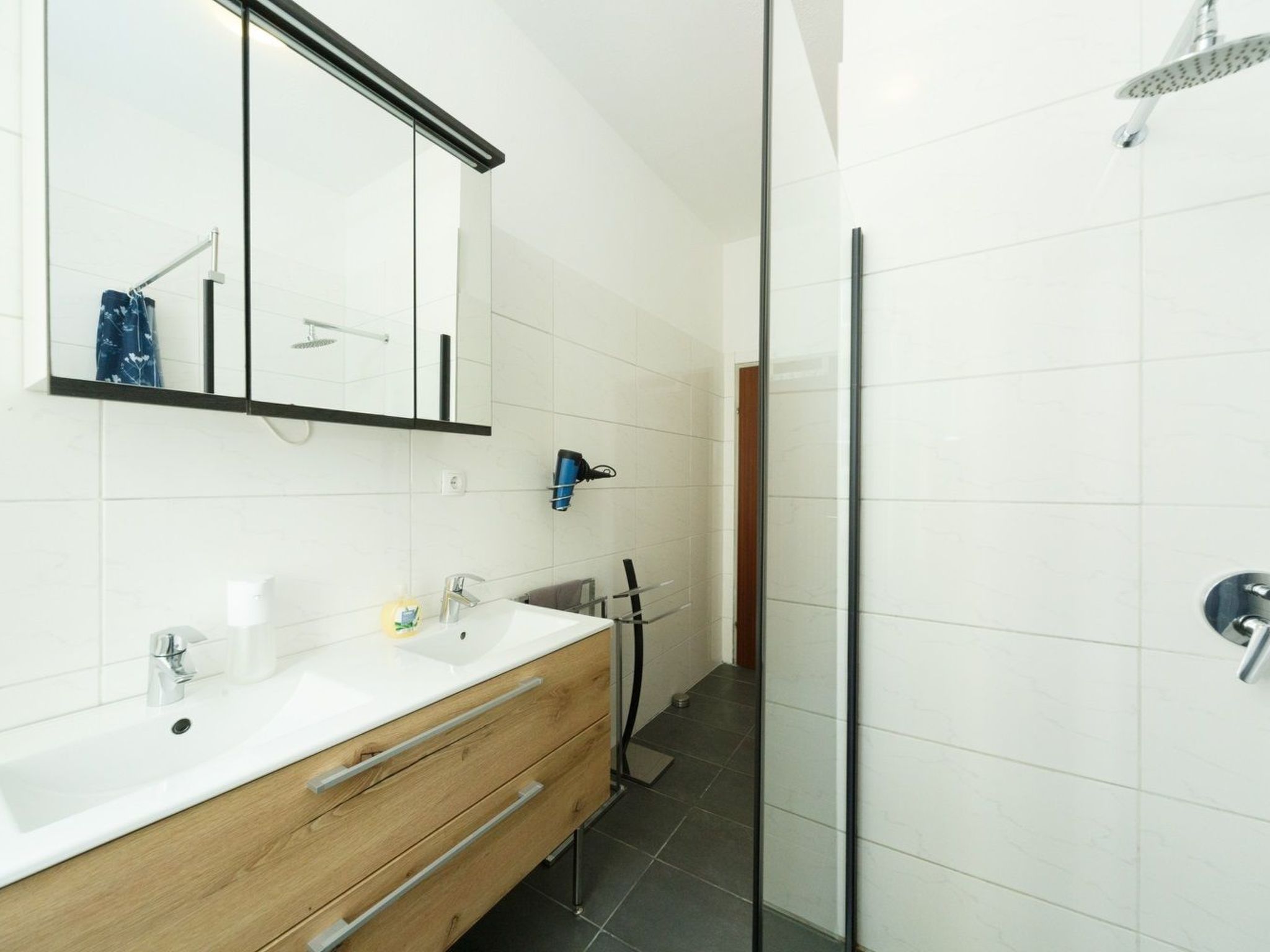 No 3 nahe Schönbrunn-Image-tags.info