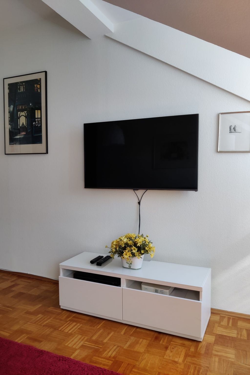 Photo of Klimatisiertes 3 Zimmer Appartement  mit Terrasse