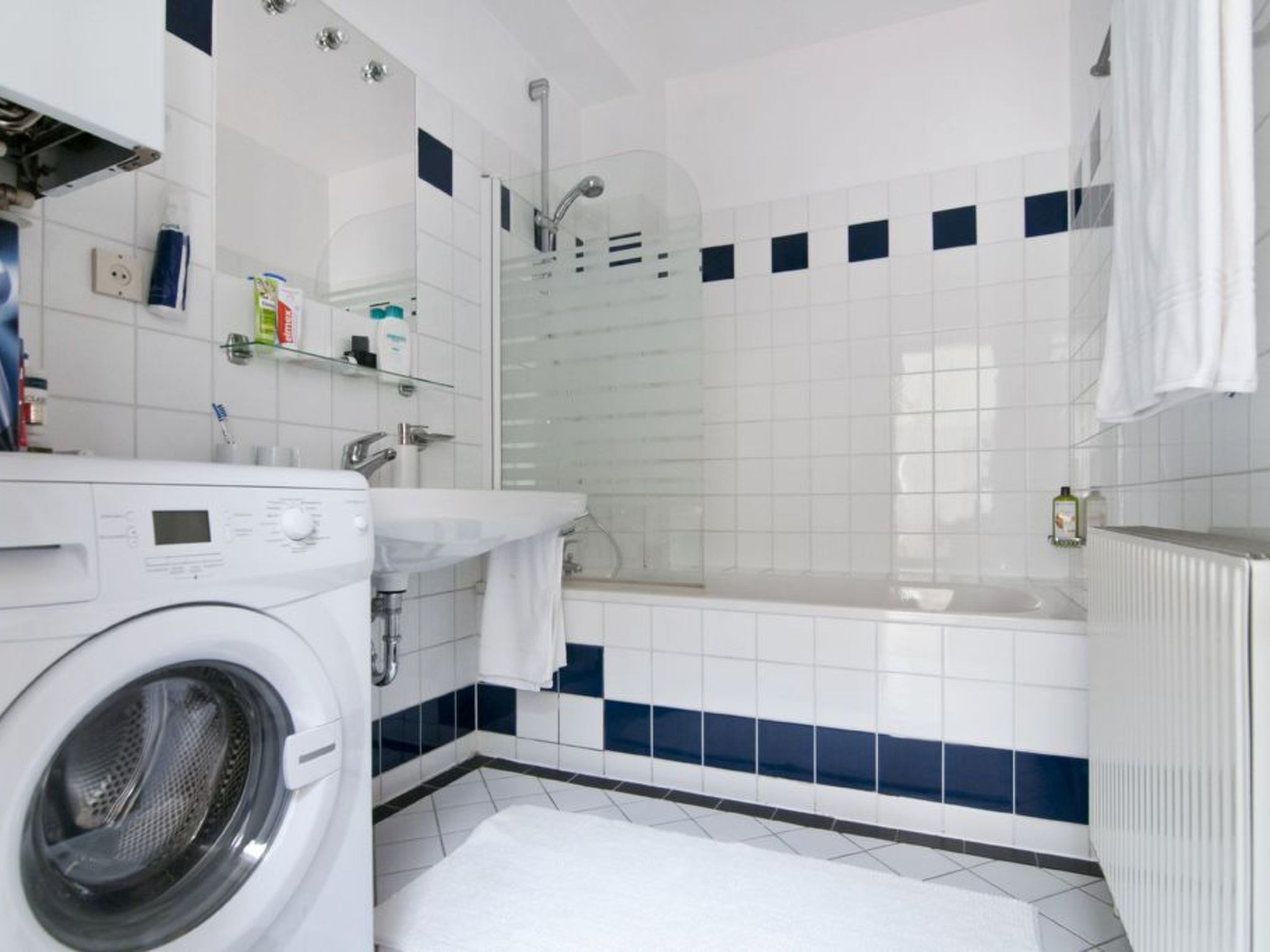 Photo of Klimatisiertes 3 Zimmer Appartement  mit Terrasse