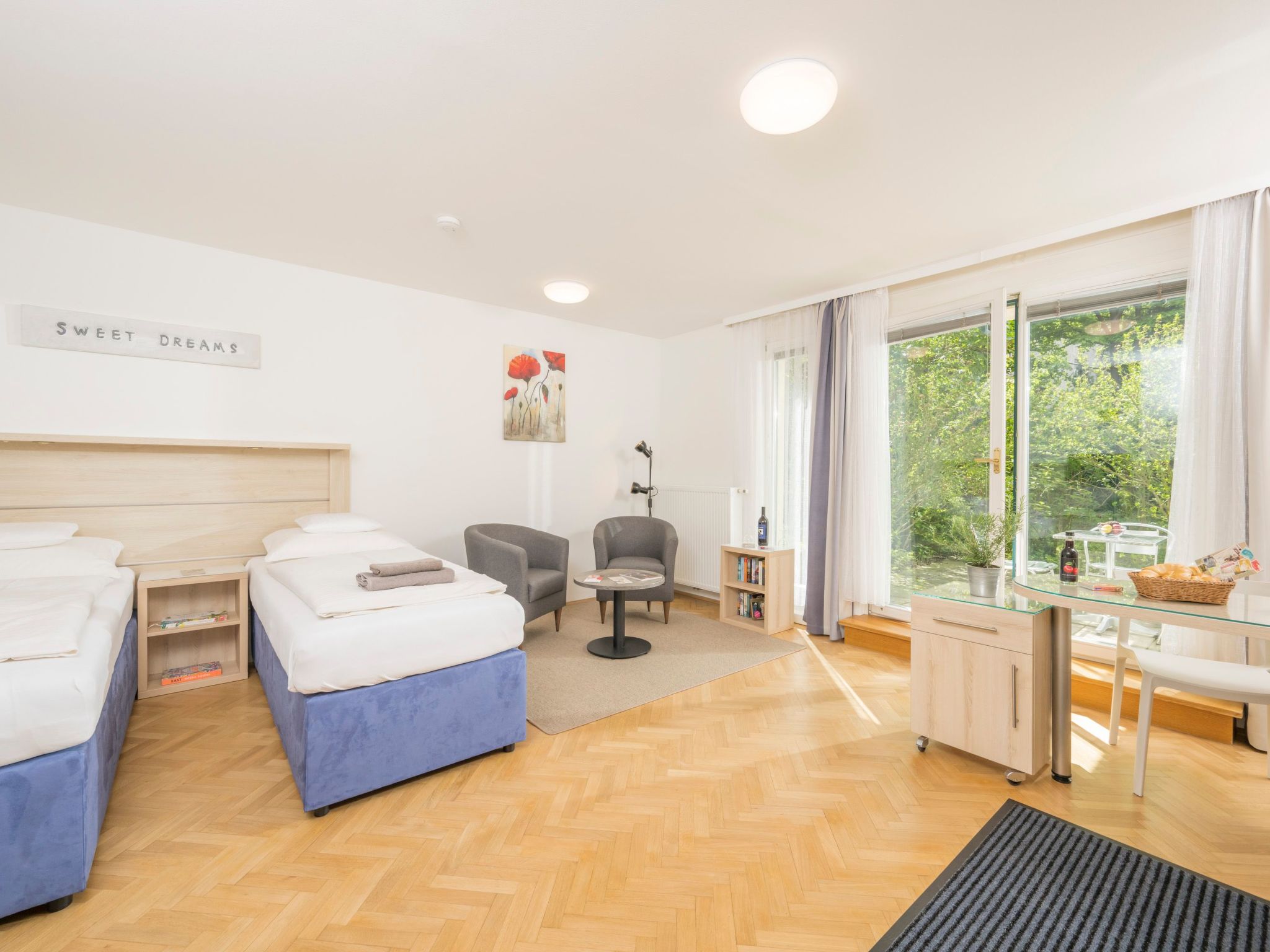 Studioappartement mit kleinem Garten und Terrasse