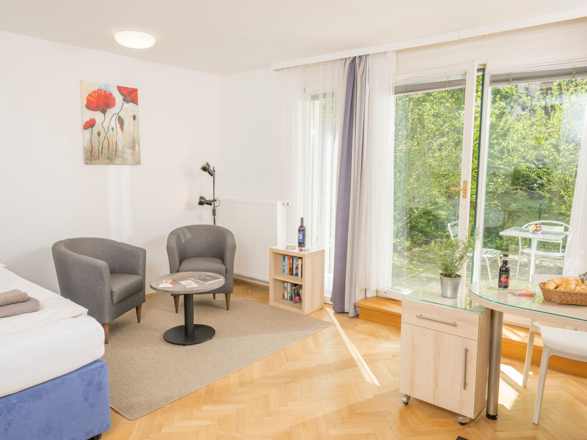 Studioappartement mit kleinem Garten und Terrasse-Image-tags.info