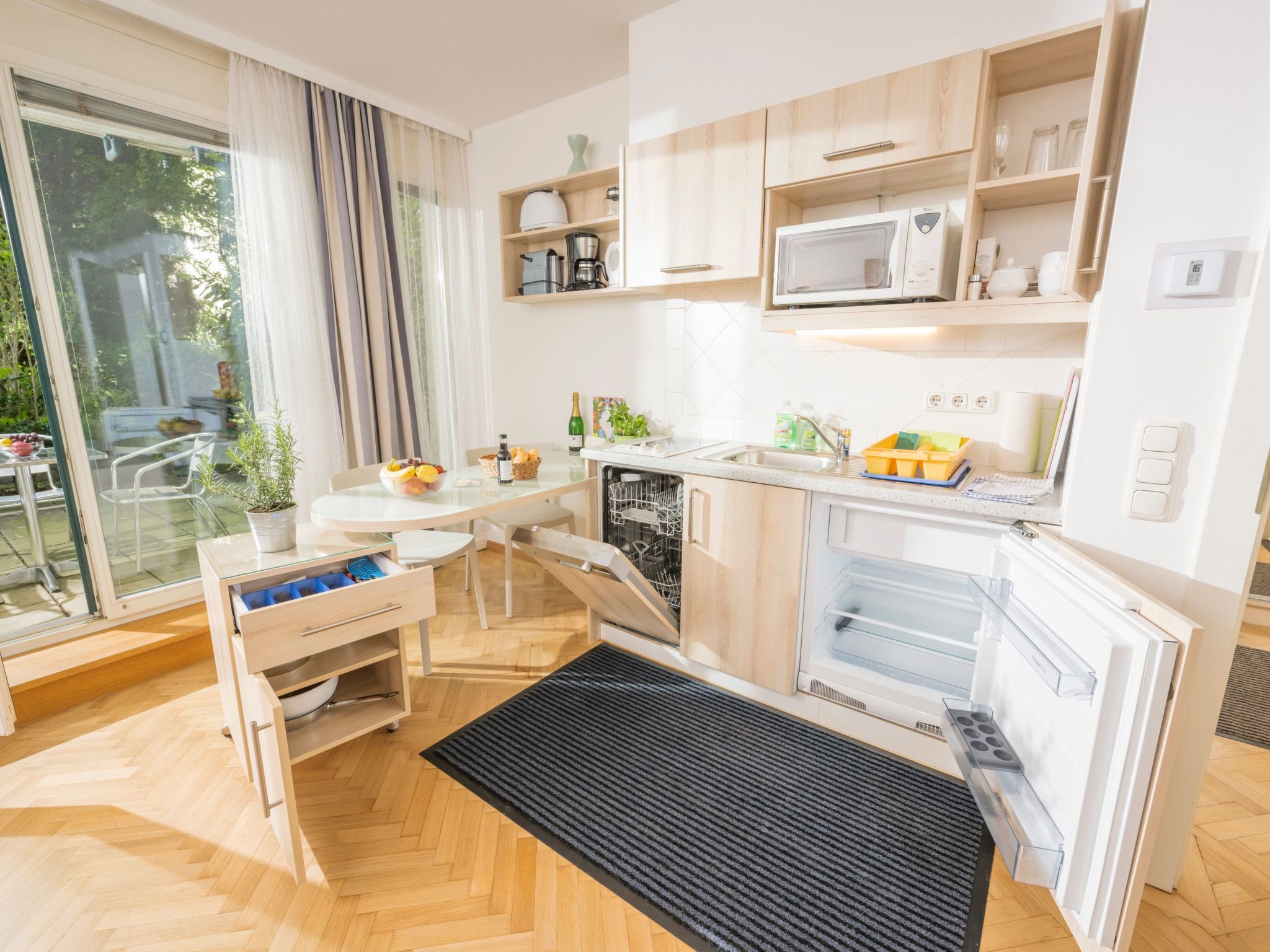 Studioappartement mit kleinem Garten und Terrasse-Image-tags.info