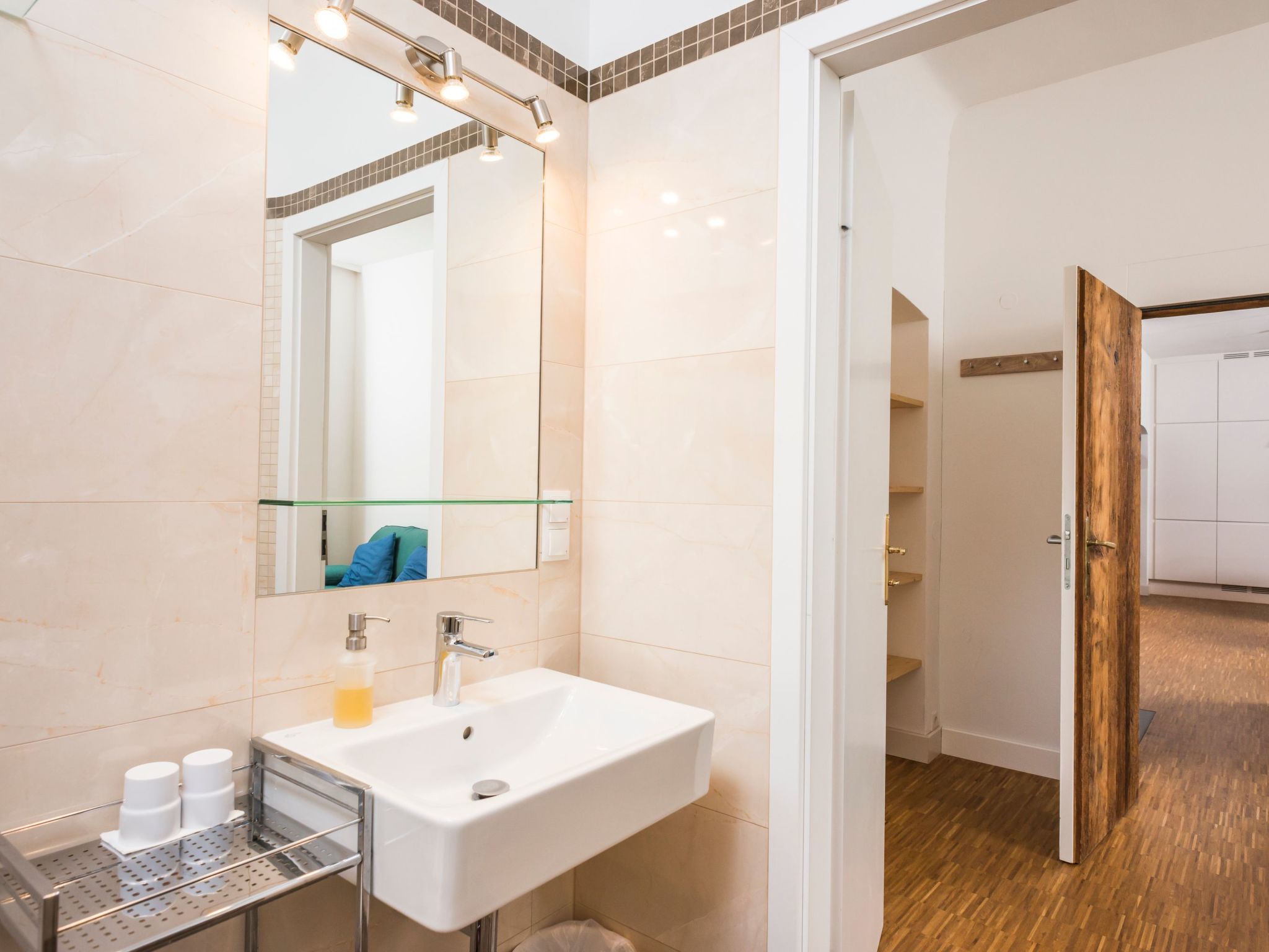 Appartement mit eigenem Garten und Terrasse-Inside