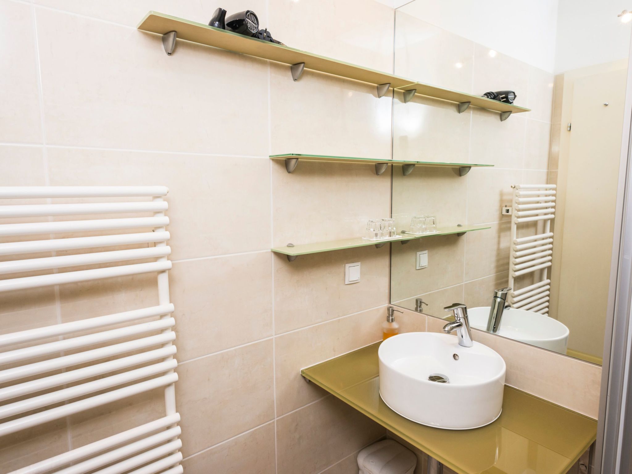 Charmantes Appartement in Dornbach-Inside