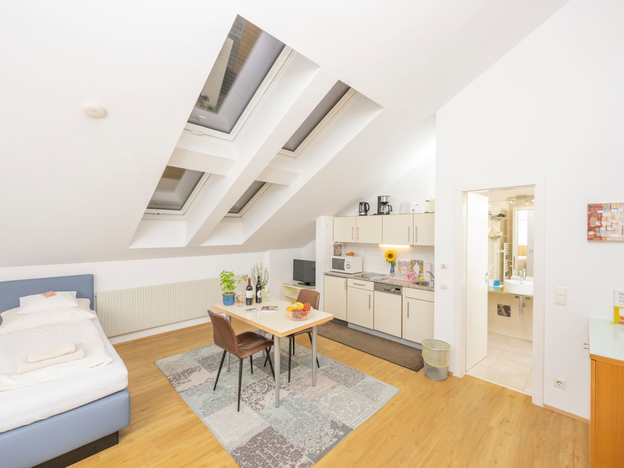 <B>Helles Ferienstudio im Dachgeschoss für Pärchenurlaub