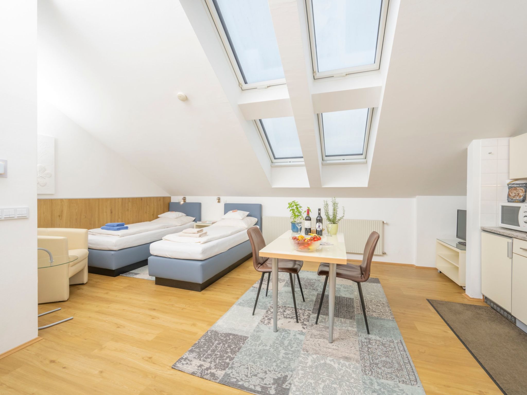 <B>Helles Ferienstudio im Dachgeschoss für Pärchenurlaub