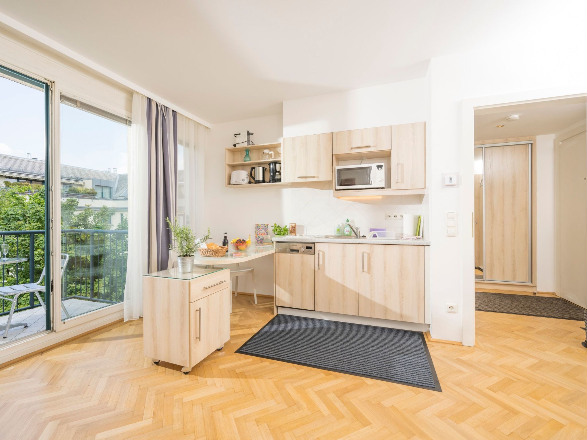 Studioappartement mit Balkon-Image-tags.info