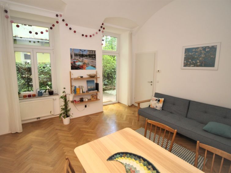 City Oase Garden Apartment in Vienna