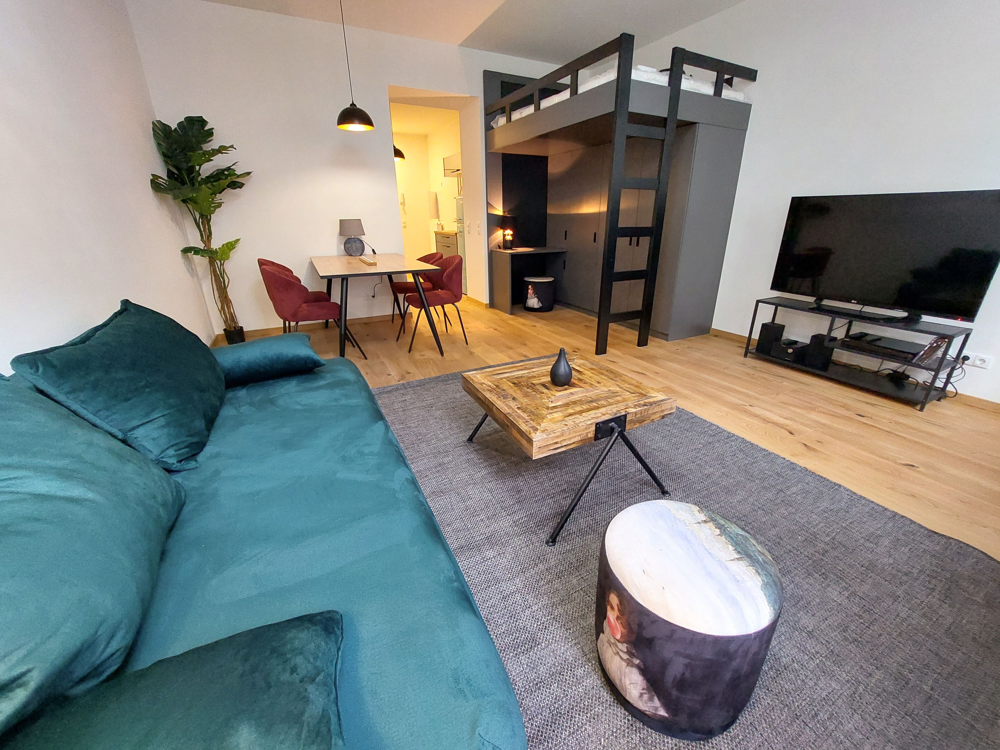 Premium Apartment MariaHilf 2 - Image 2