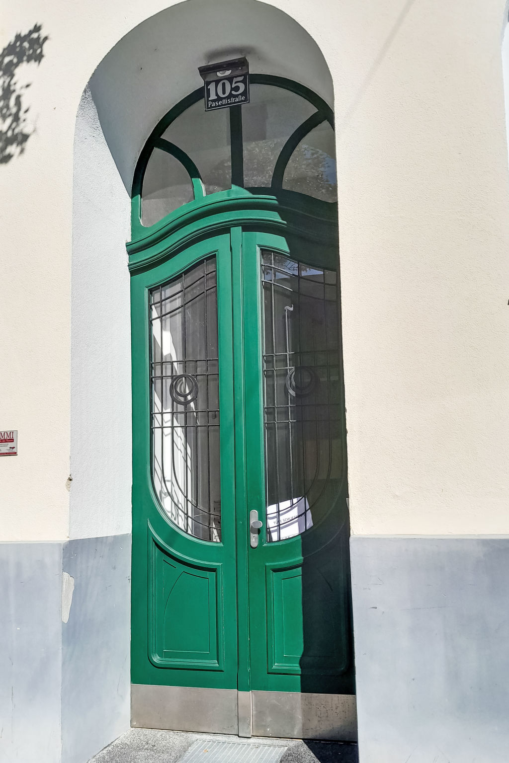 Happy Pasetti-Buiten