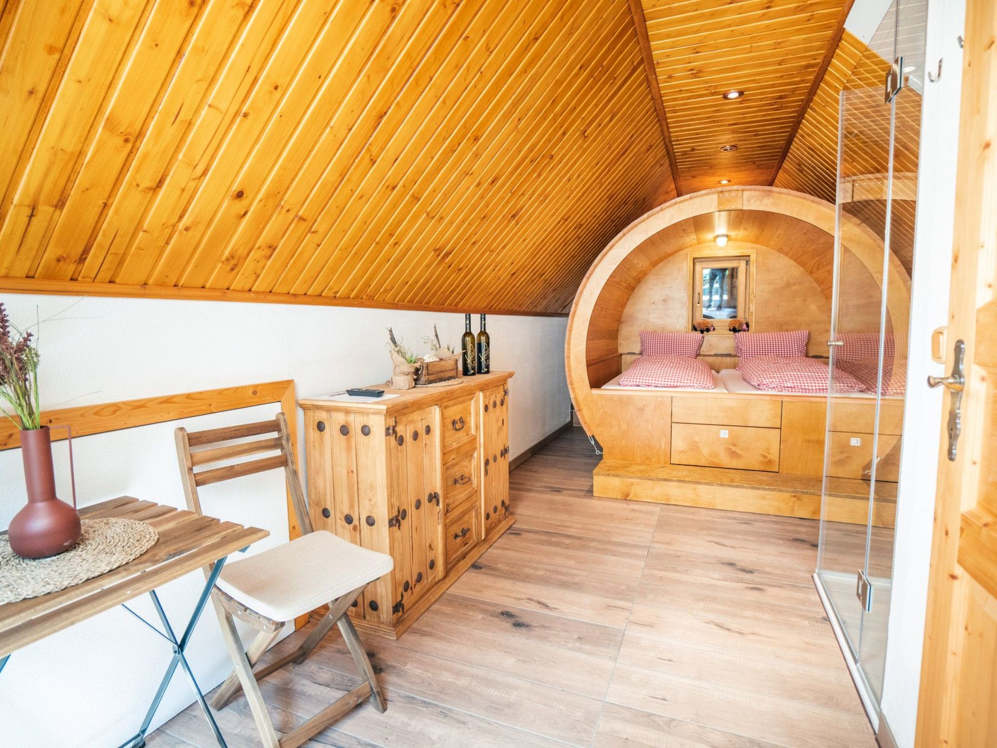 Weinfass-Chalet für 4 in Grub an der March