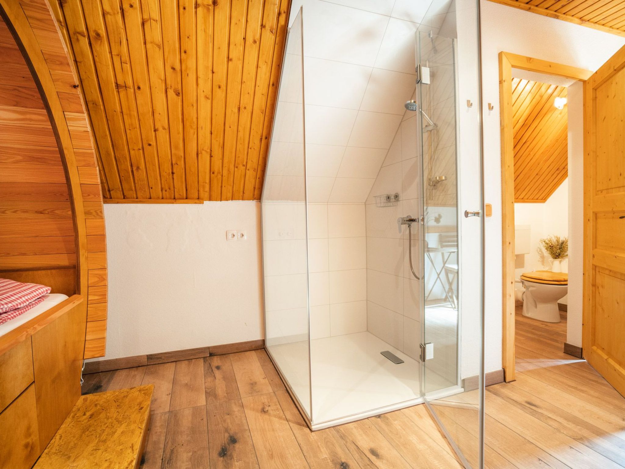 Weinfass-Chalet für 4 in Grub an der March