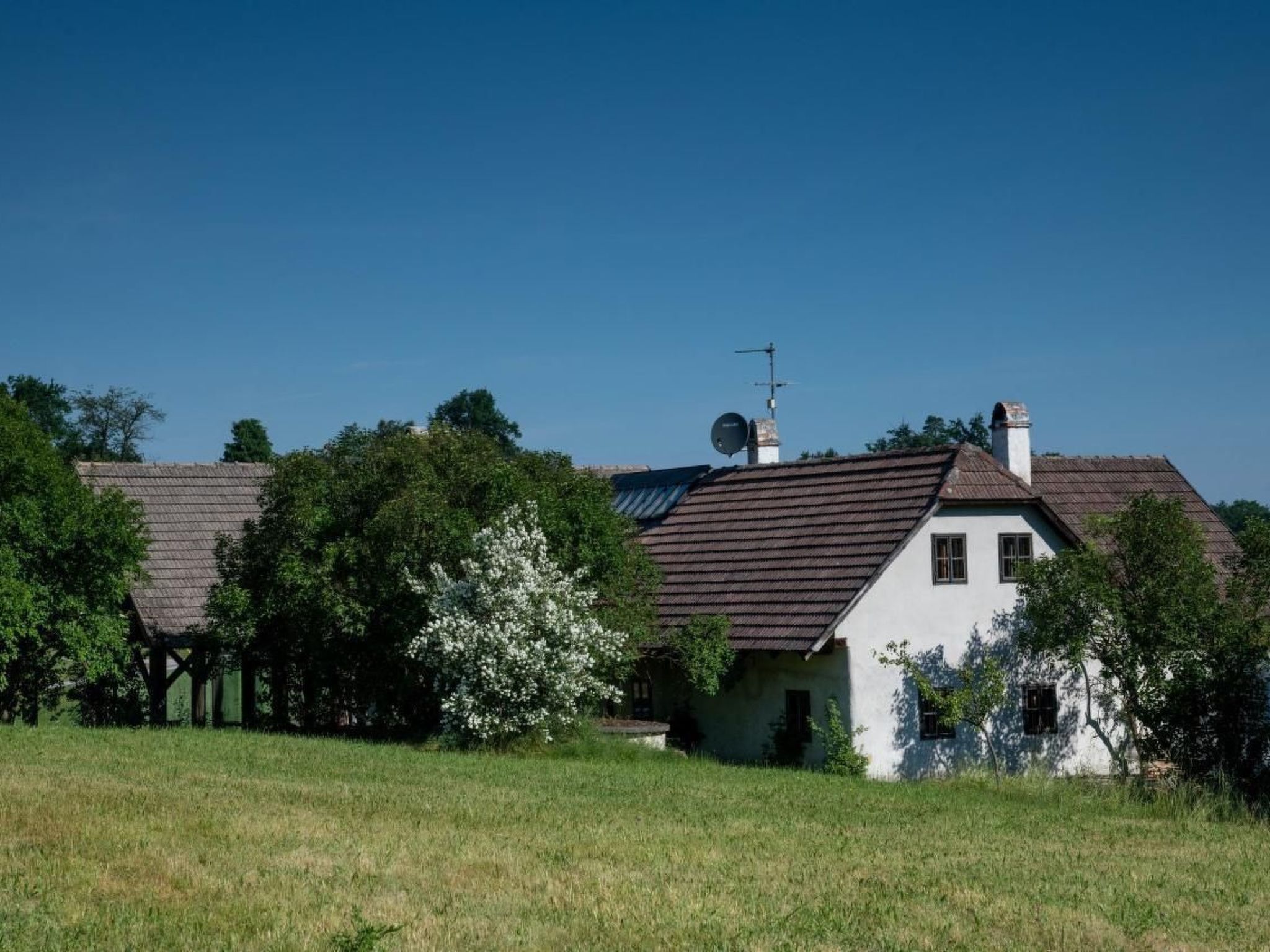 Landgut mit Sauna-Buiten