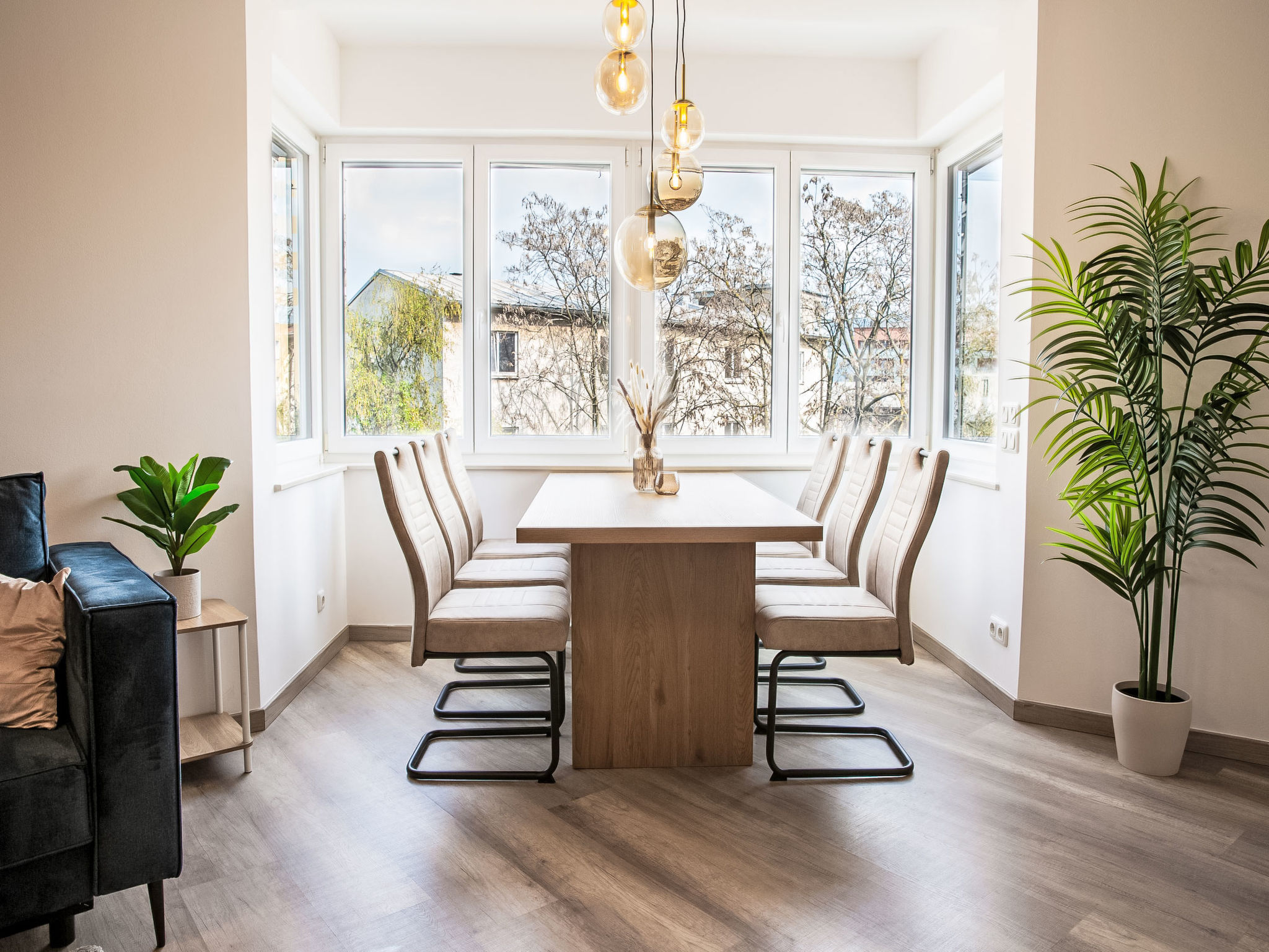 Linz Base Suite - Drinnen