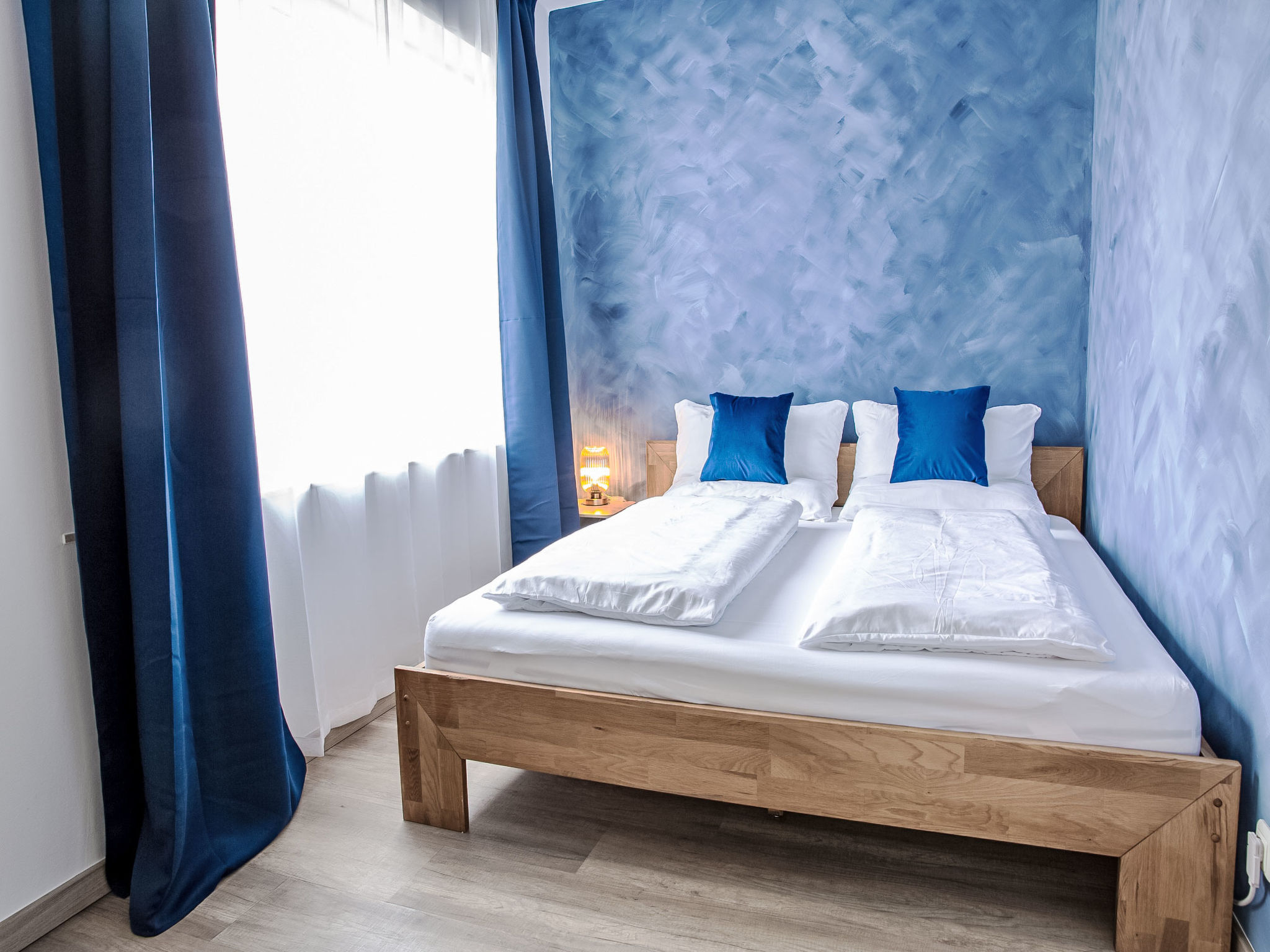 Linz Base Suite
