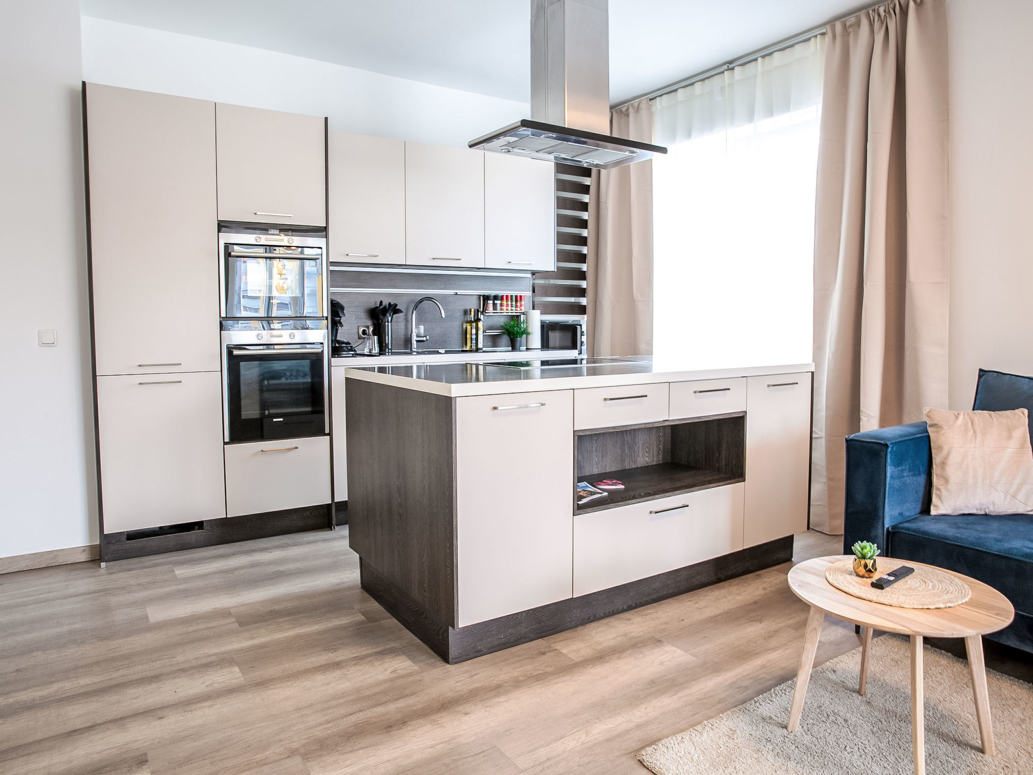 Linz Base Suite