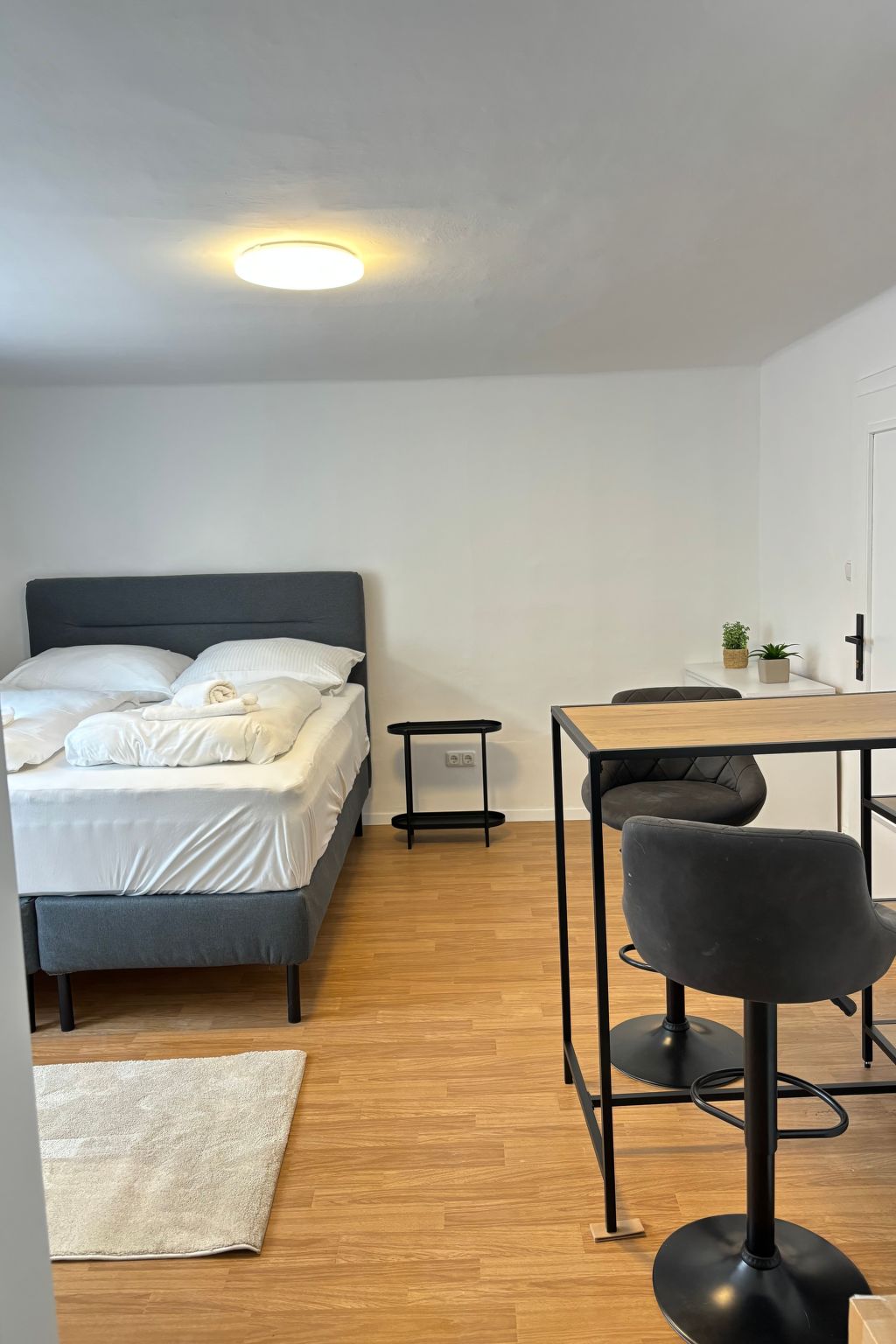 Studio in zentraler Lage - nur wenige Minuten zum See und Stadt-Image-tags.info