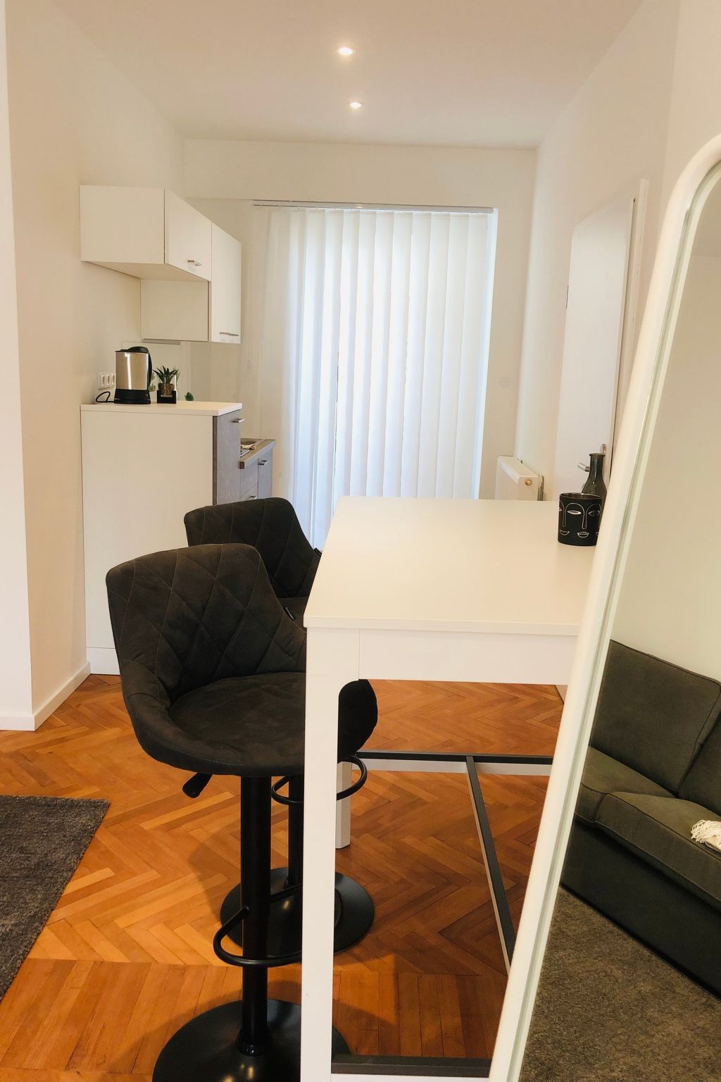 Studio in zentraler Lage - nur wenige Minuten zum See und Stadt-Image-tags.info