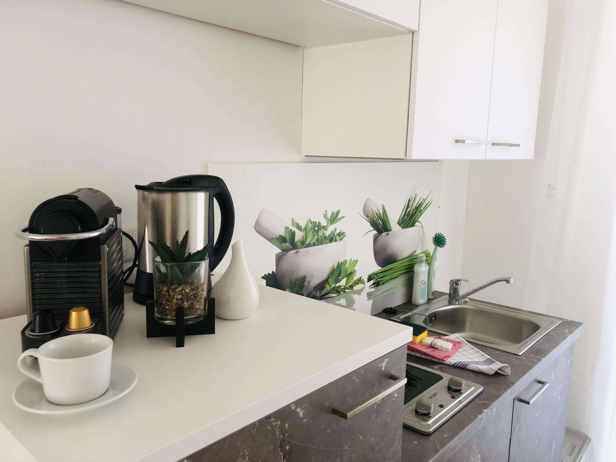 Studio in zentraler Lage - nur wenige Minuten zum See und Stadt-Image-tags.info