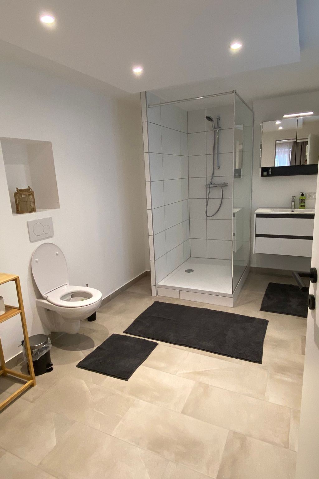 Studio in zentraler Lage - nur wenige Minuten zum See und Stadt-Image-tags.info