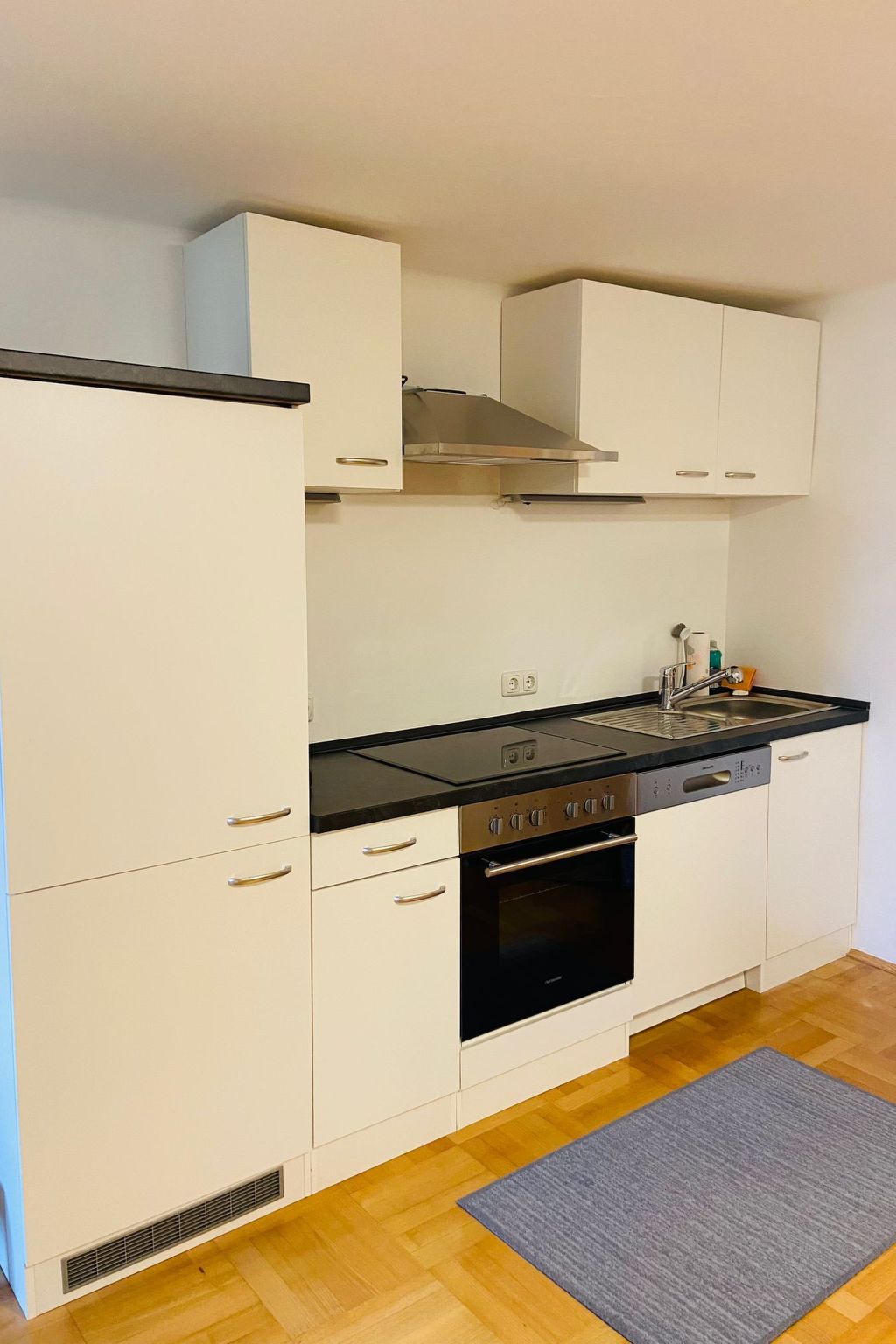 Studio in zentraler Lage - nur wenige Minuten zum See und Stadt-Image-tags.info