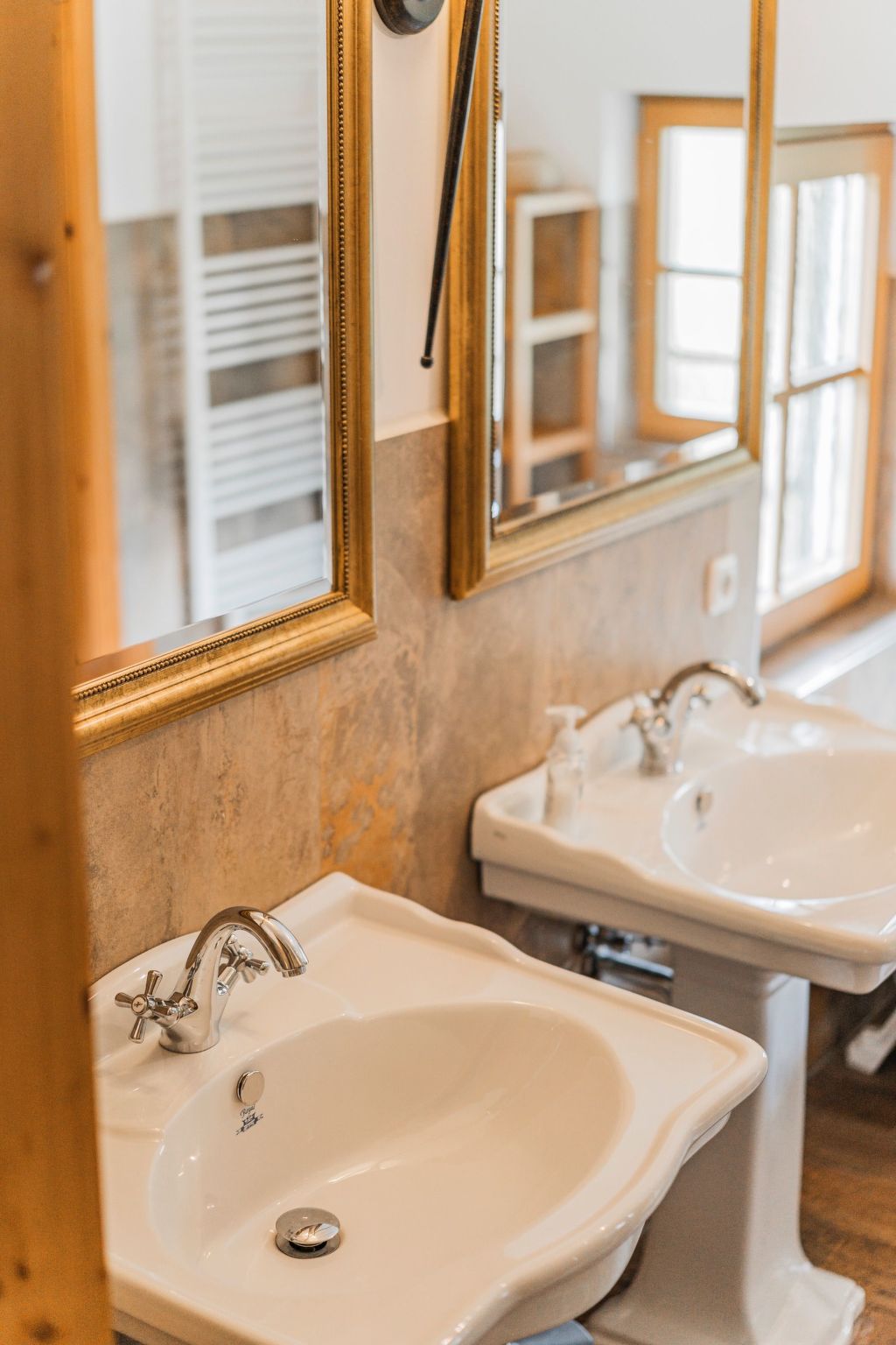 DC. Goisern-Image-tags.info