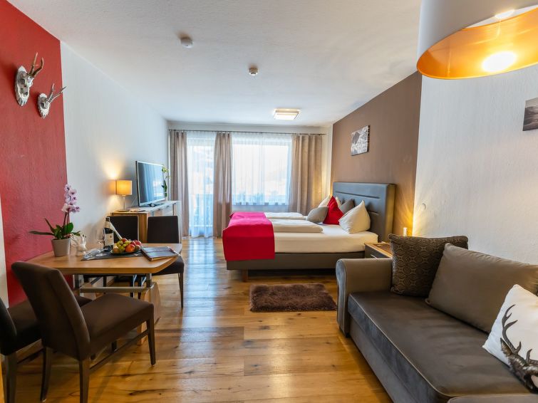 Centraal gelegen appartement in Gosau met sauna en bergzicht